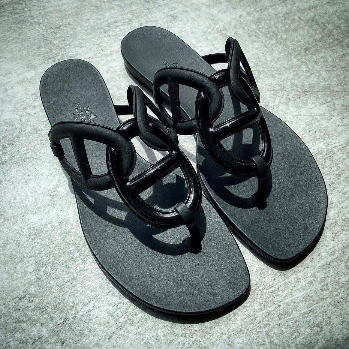 Hermès Egerie Sandalet Siyah - Glimmer of Luxury