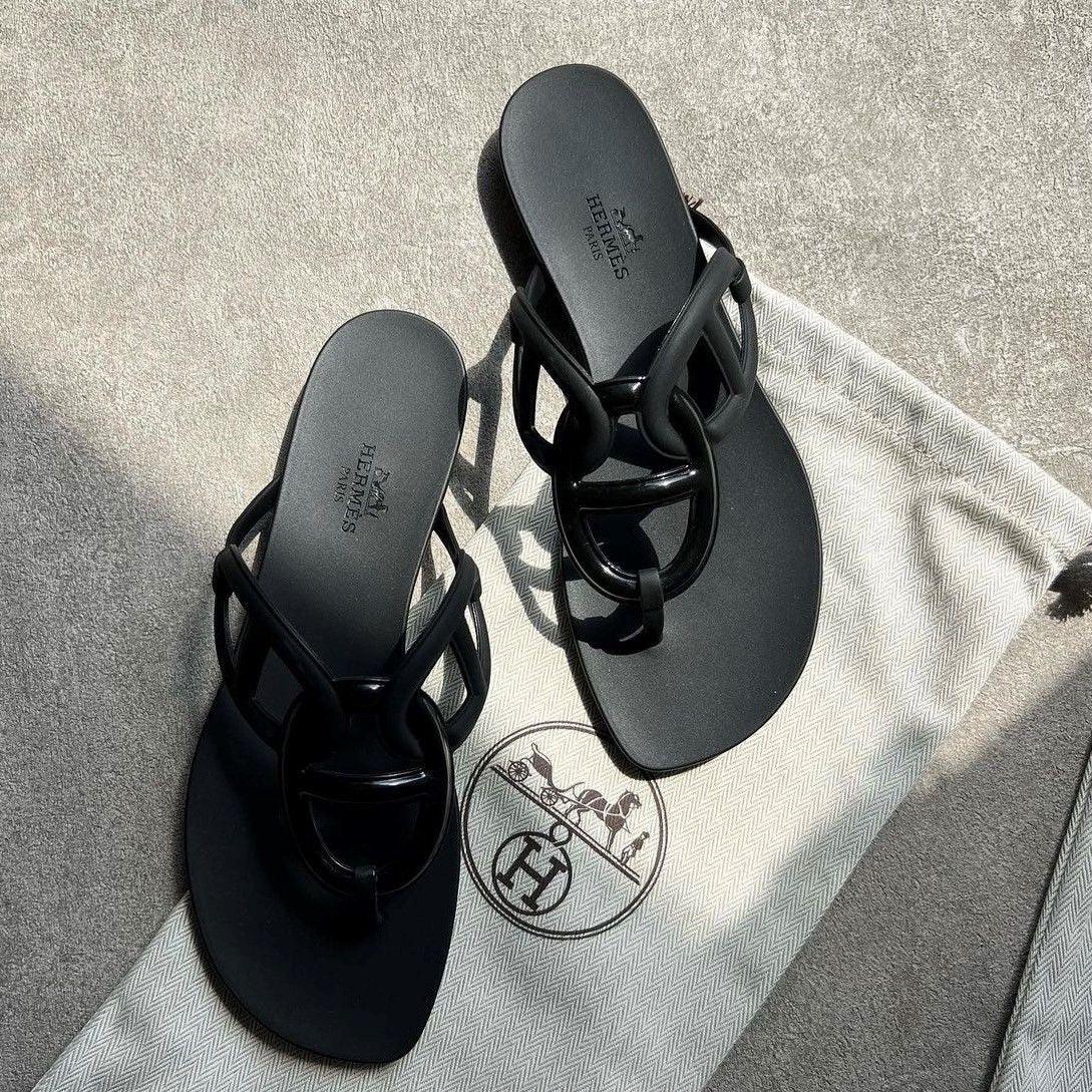 Hermès Egerie Sandalet Siyah - Glimmer of Luxury