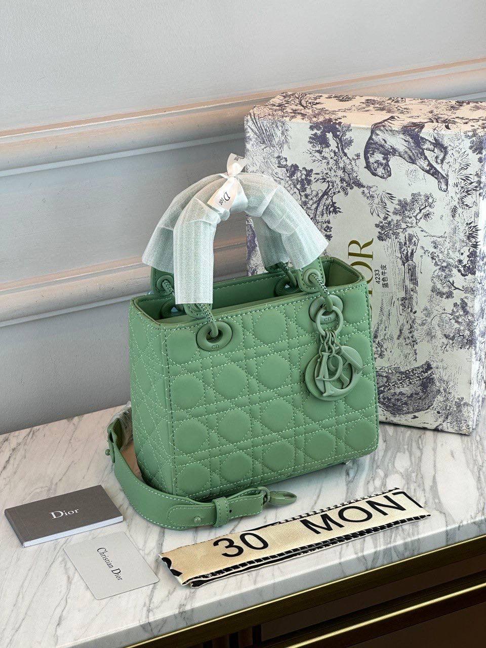 Dior Lady Küçük ABC Çok Renkli Modeller - Glimmer of Luxury