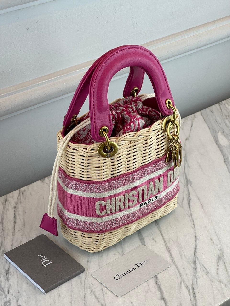 Dior Çantalar Doğal Hasır ve Tuval Dior Eğik Jakar - Glimmer of Luxury