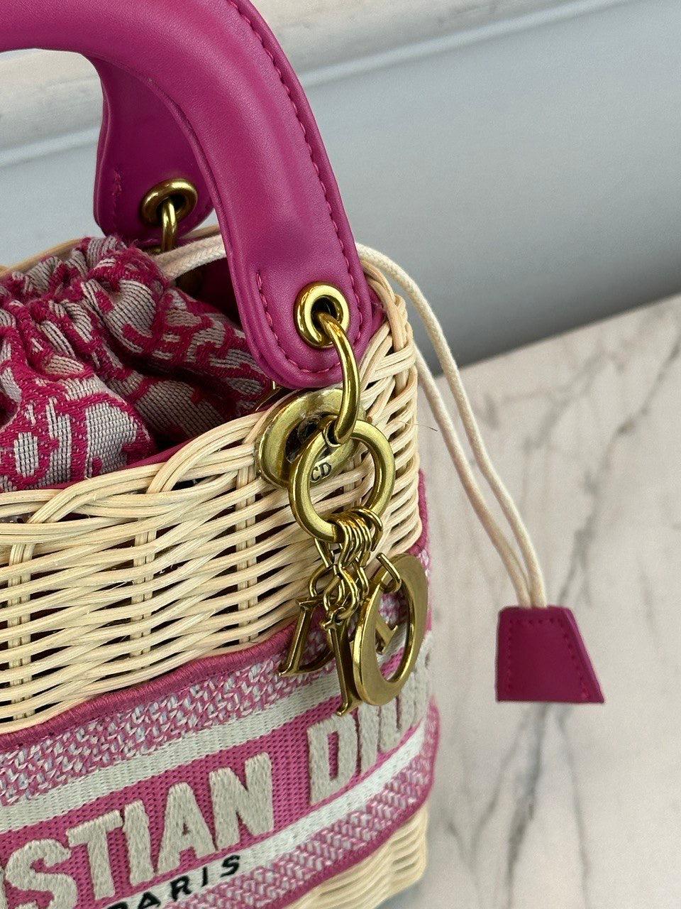 Dior Çantalar Doğal Hasır ve Tuval Dior Eğik Jakar - Glimmer of Luxury