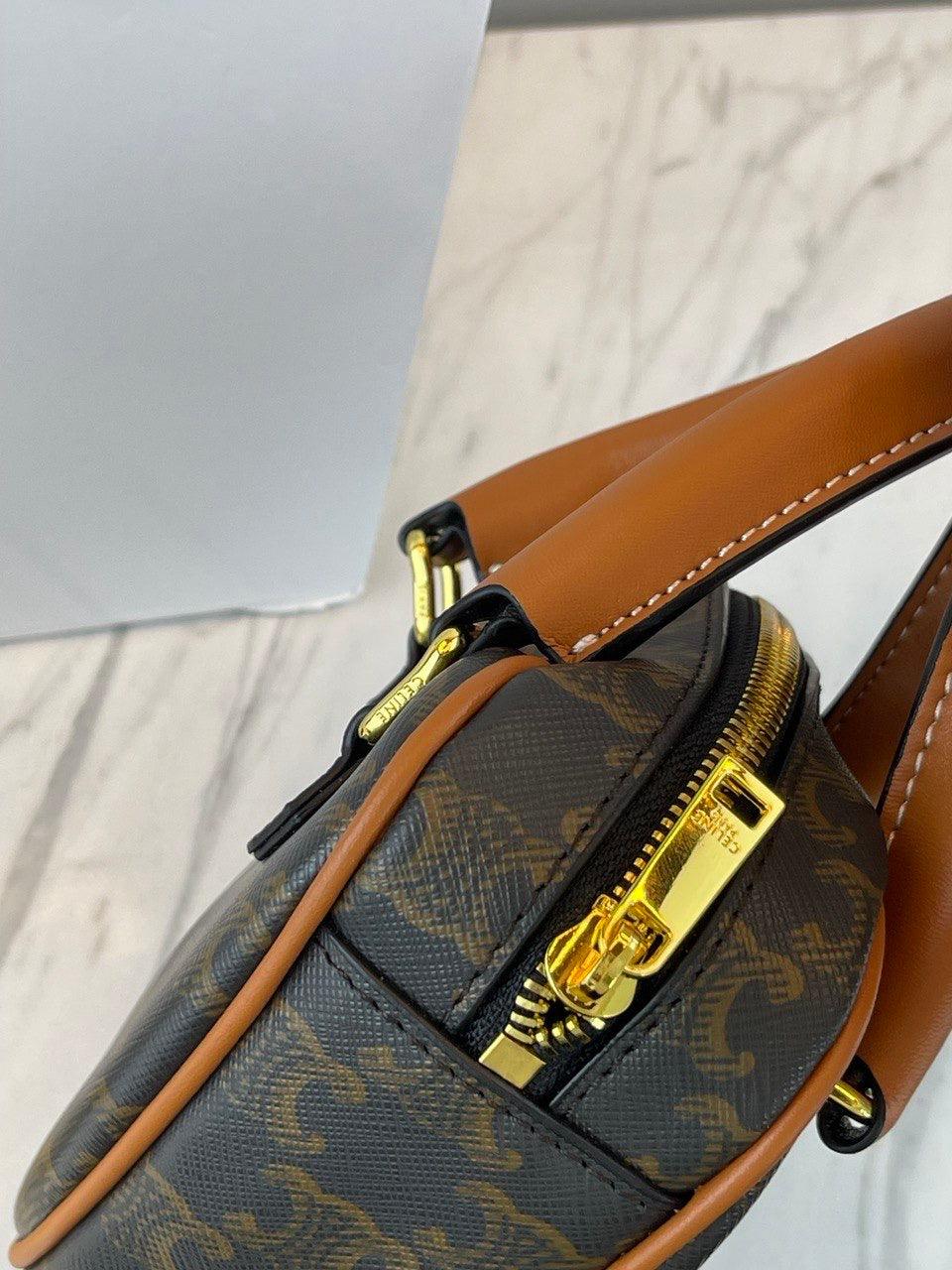 Celine Orta Kalp Triomphe Tuval ve Dana Derisi Tan - Glimmer of Luxury