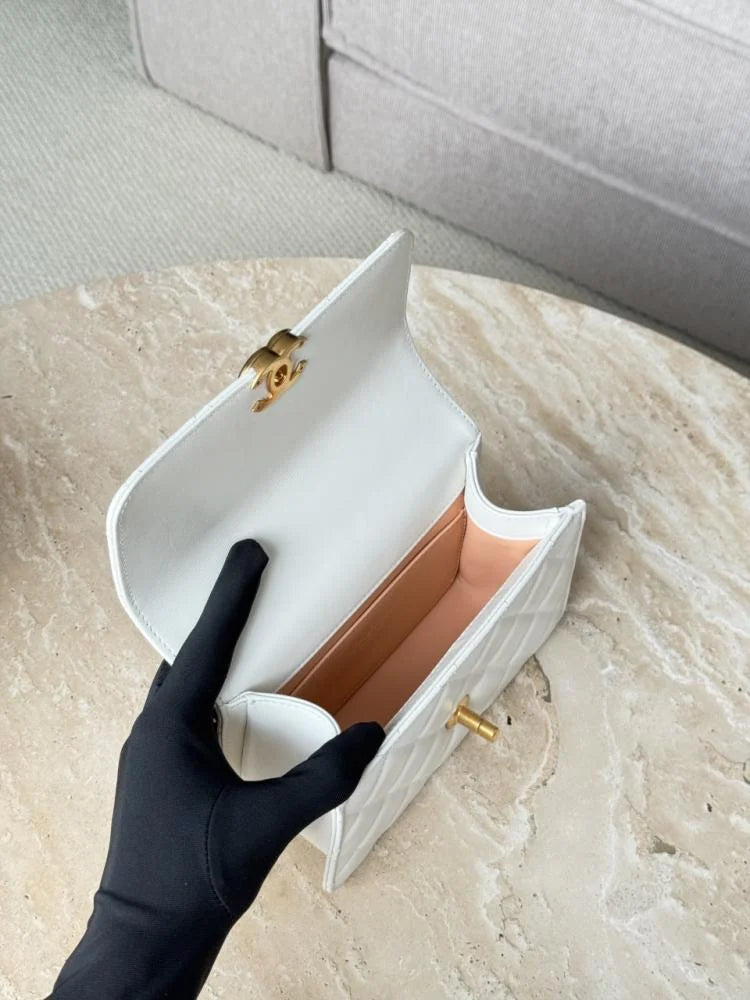 Chanel Mini Çift İnci Ezmesi 19cm Beyaz Dana Derisi GHW