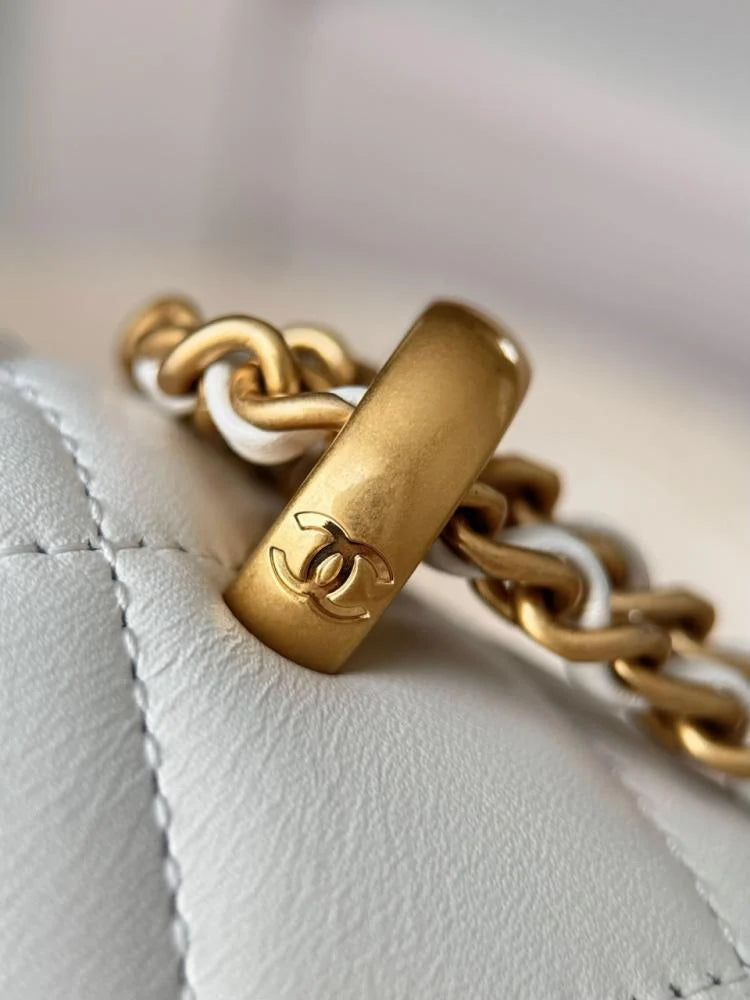 Chanel Mini Çift İnci Ezmesi 19cm Beyaz Dana Derisi GHW