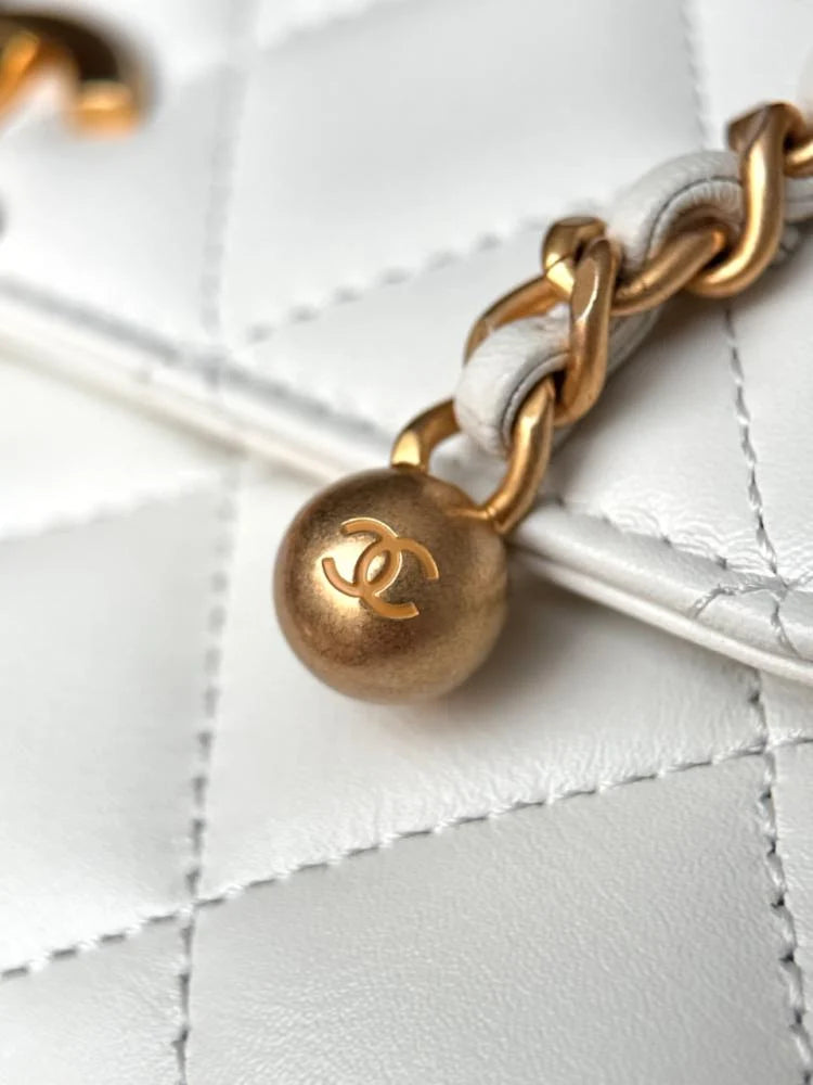 Chanel Mini Çift İnci Ezmesi 19cm Beyaz Dana Derisi GHW
