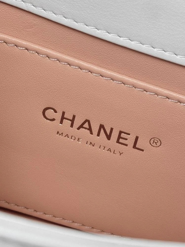 Chanel Mini Çift İnci Ezmesi 19cm Beyaz Dana Derisi GHW