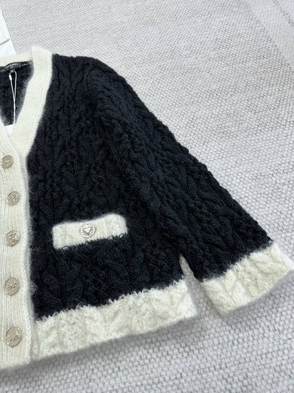 Chanel S25 Classic Black and White V-Neck Wool Cardigan