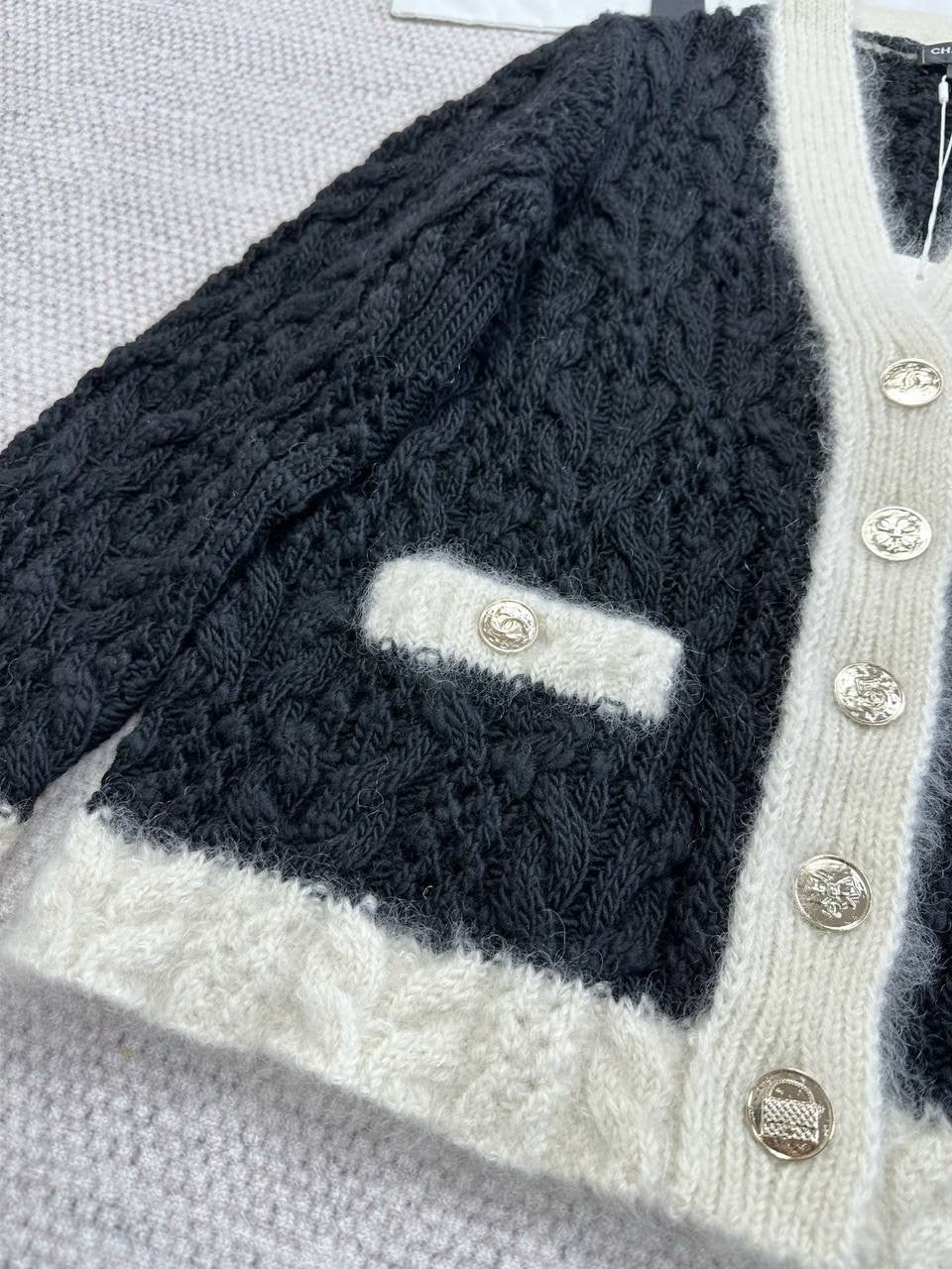 Chanel S25 Classic Black and White V-Neck Wool Cardigan