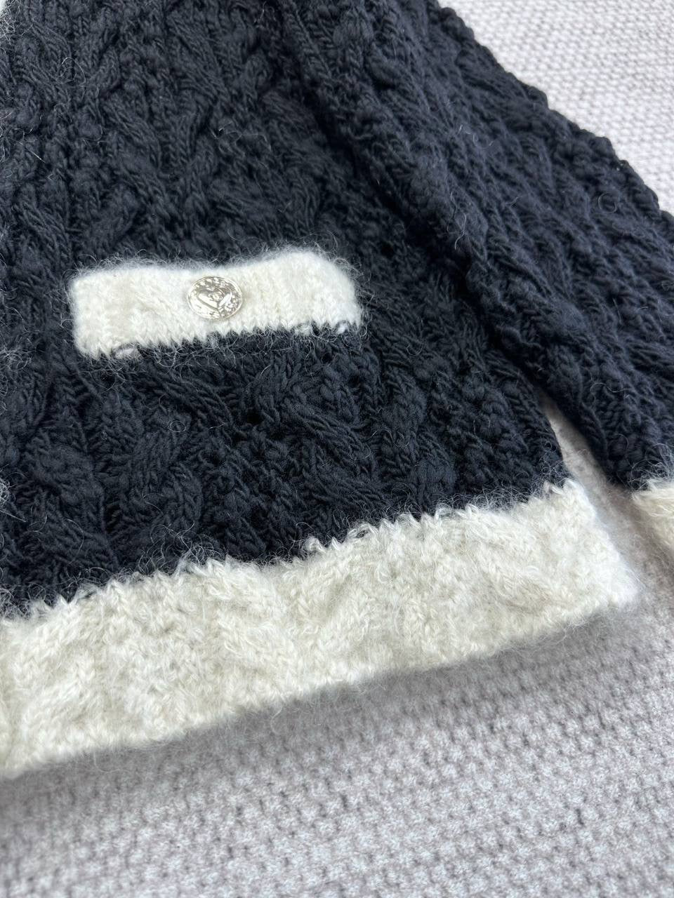 Chanel S25 Classic Black and White V-Neck Wool Cardigan