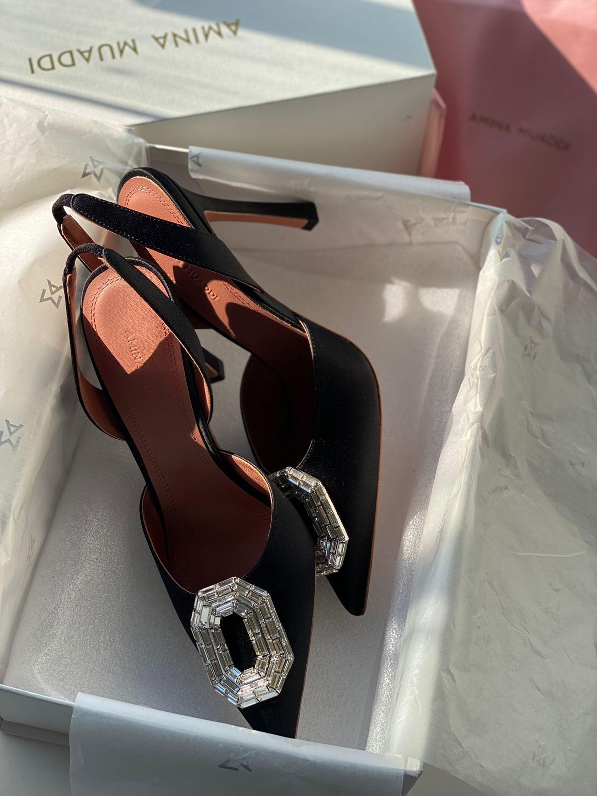 Amina Muaddi Camelia Slingback Topuklu Ayakkabı - Glimmer of Luxury