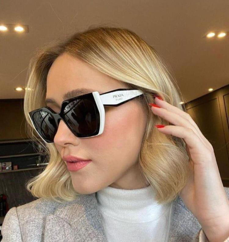 Prada 15WS 09Q5S0 Kadın Güneş Gözlüğü - Glimmer of Luxury