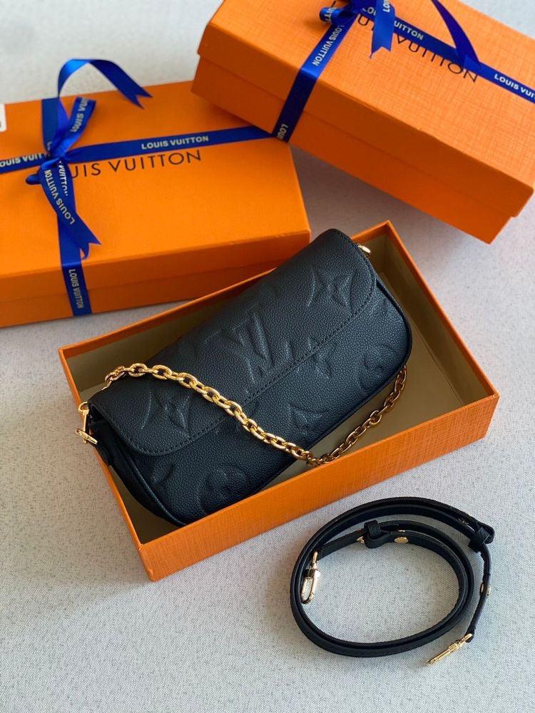 LV Monogram Ivy Cüzdan Zincirli - Glimmer of Luxury