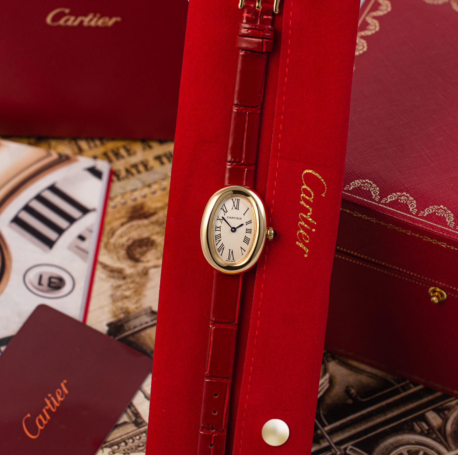 Cartier Baignoire Leather Strap Watch