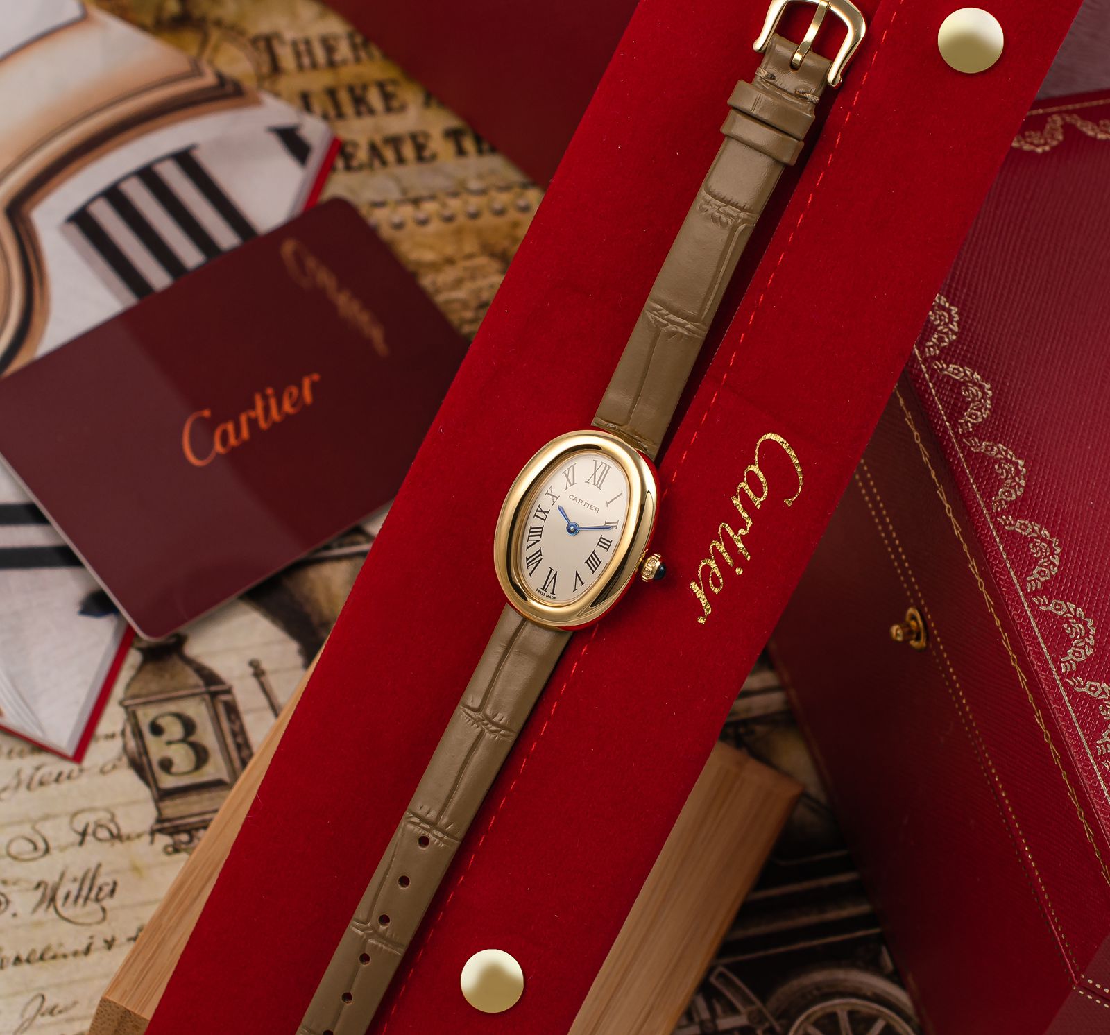 Cartier Baignoire Leather Strap Watch