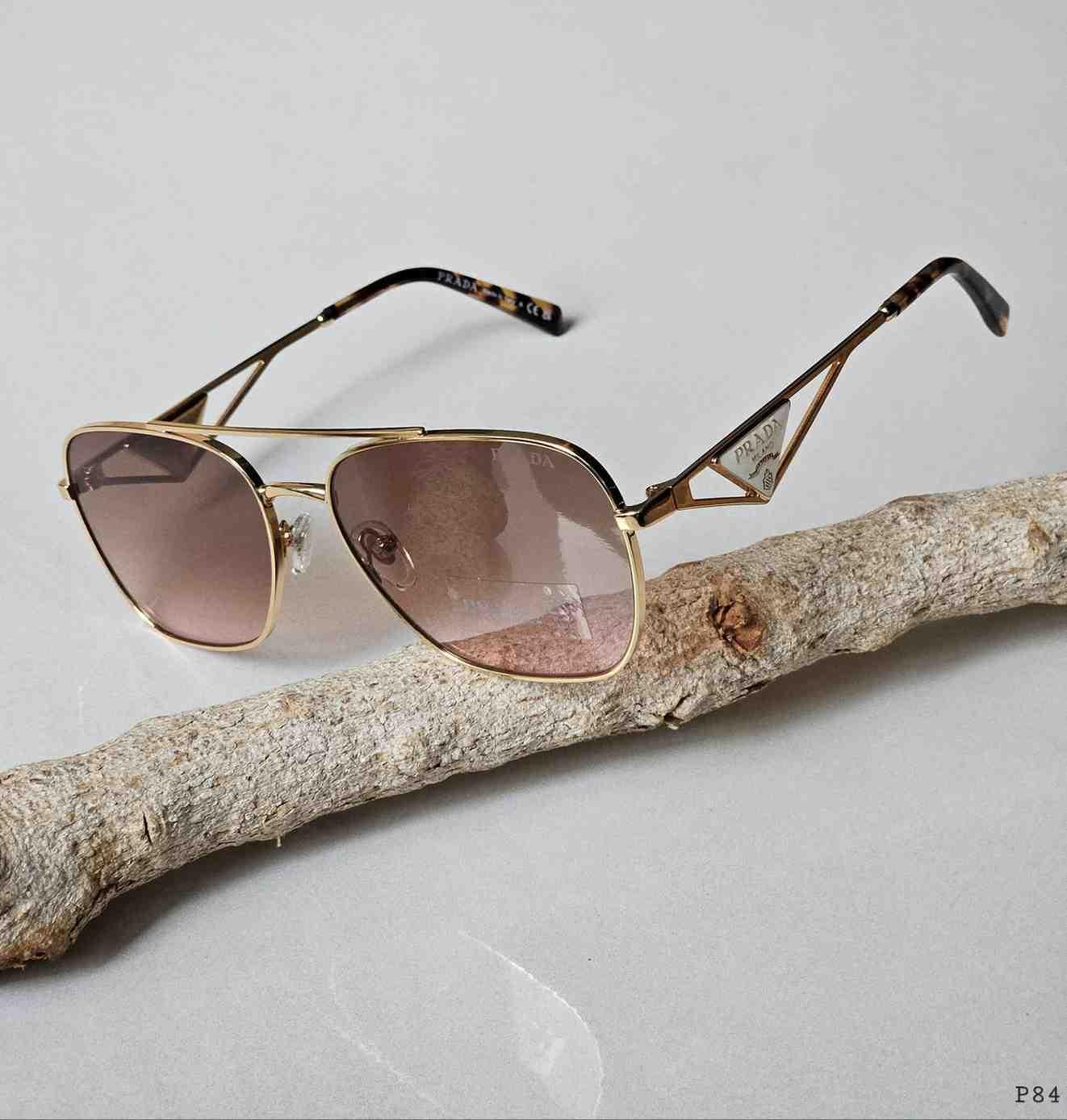 Prada Kadın PR A50S Güneş Gözlüğü - Glimmer of Luxury