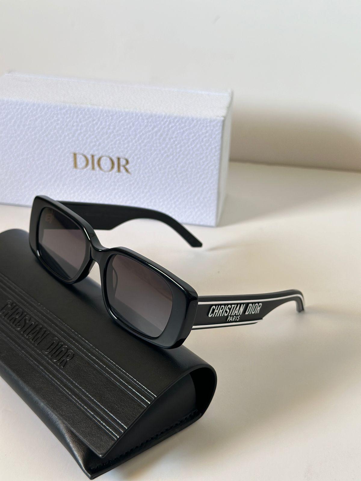 Dior WilDior S2U Dikdörtgen Bayan Güneş Gözlüğü - Glimmer of Luxury