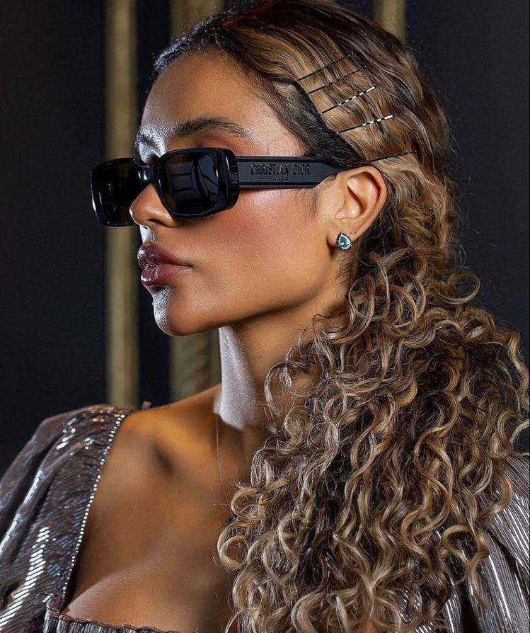 Dior WilDior S2U Dikdörtgen Bayan Güneş Gözlüğü - Glimmer of Luxury
