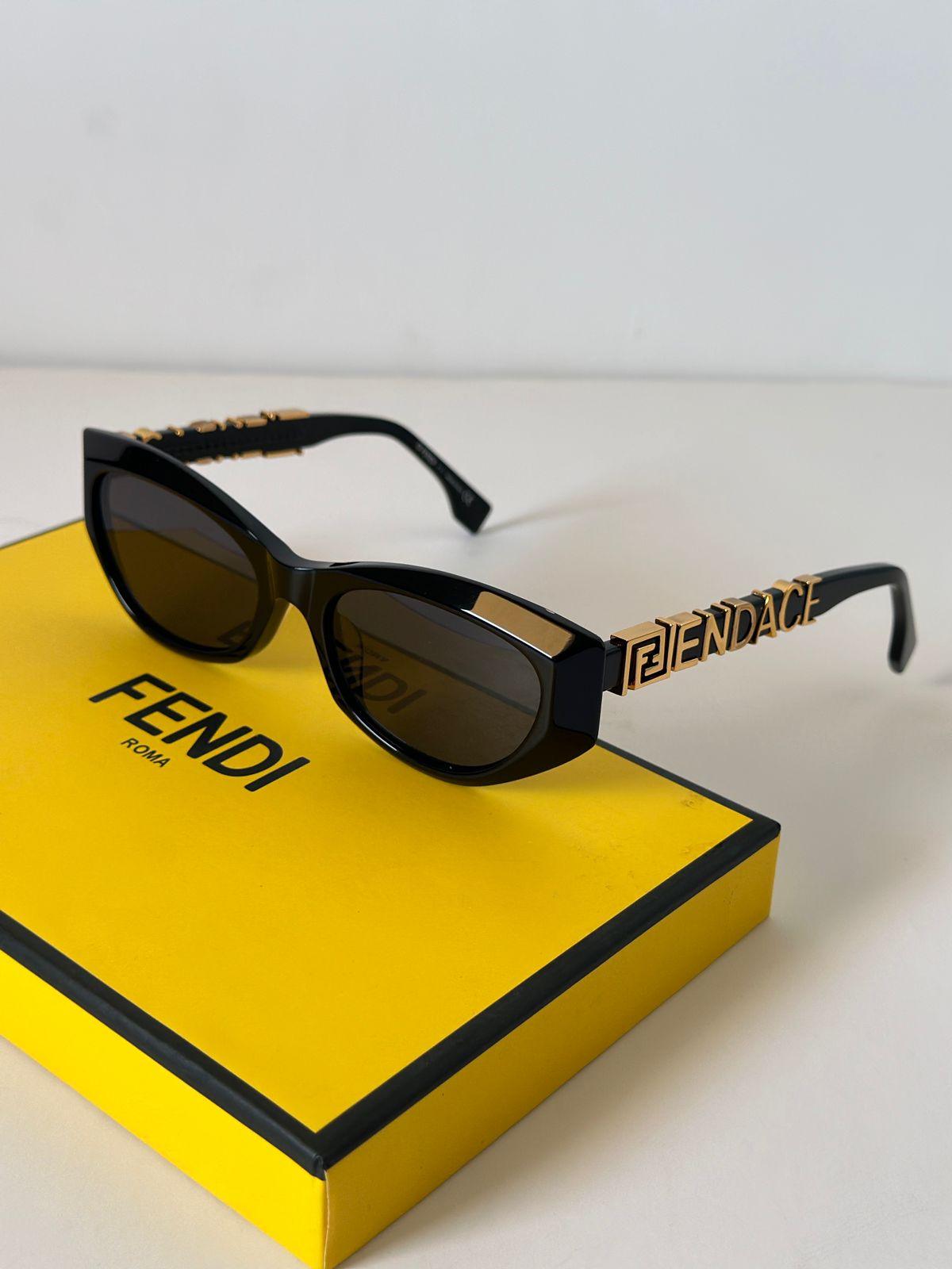 Fendi Fendace Kedi Gözü Renkli Güneş Gözlüğü - Glimmer of Luxury