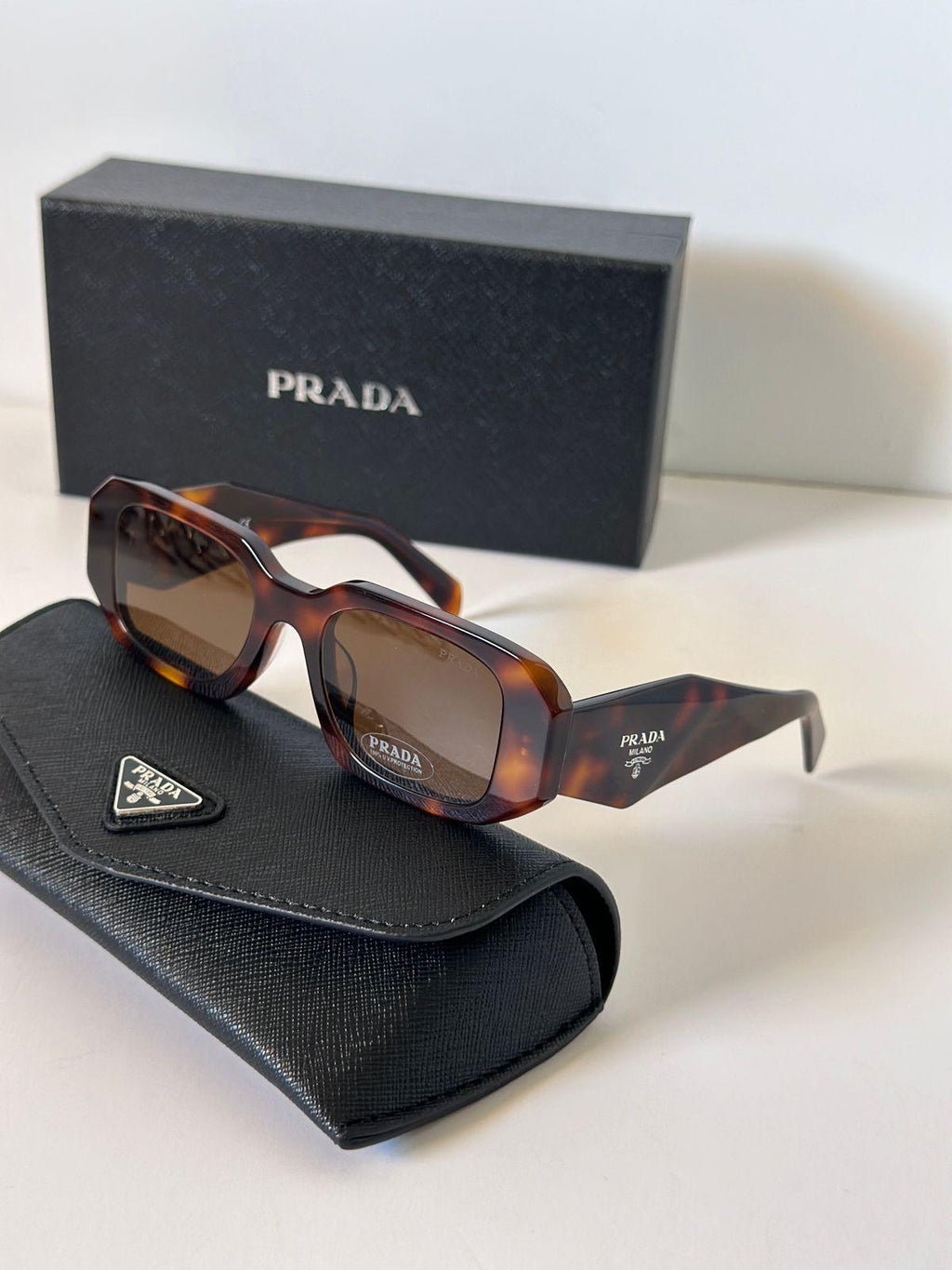 Prada Kadın PR 17WS 1AB5S0 Güneş Gözlükleri - Glimmer of Luxury