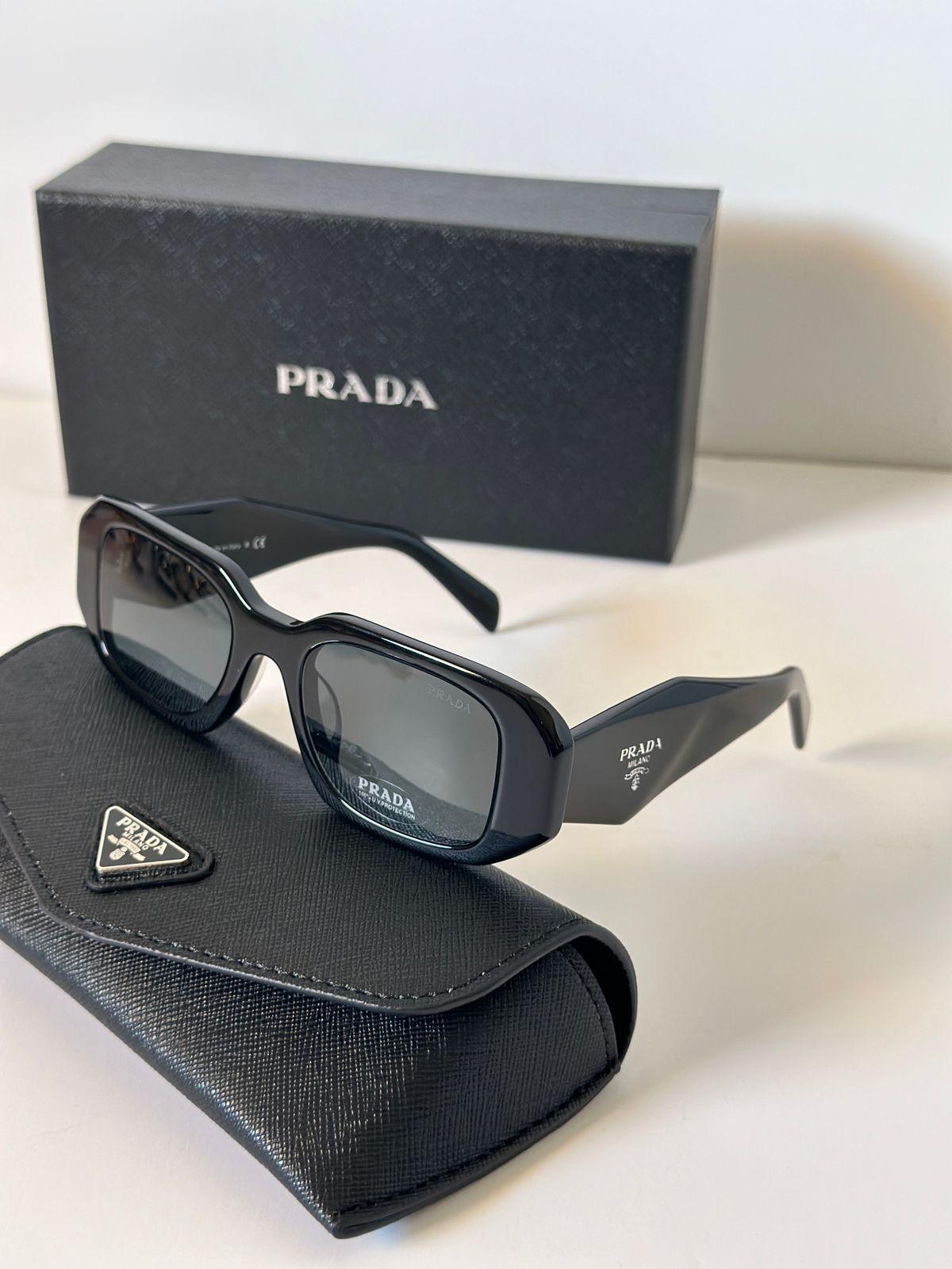 Prada Kadın PR 17WS 1AB5S0 Güneş Gözlükleri - Glimmer of Luxury