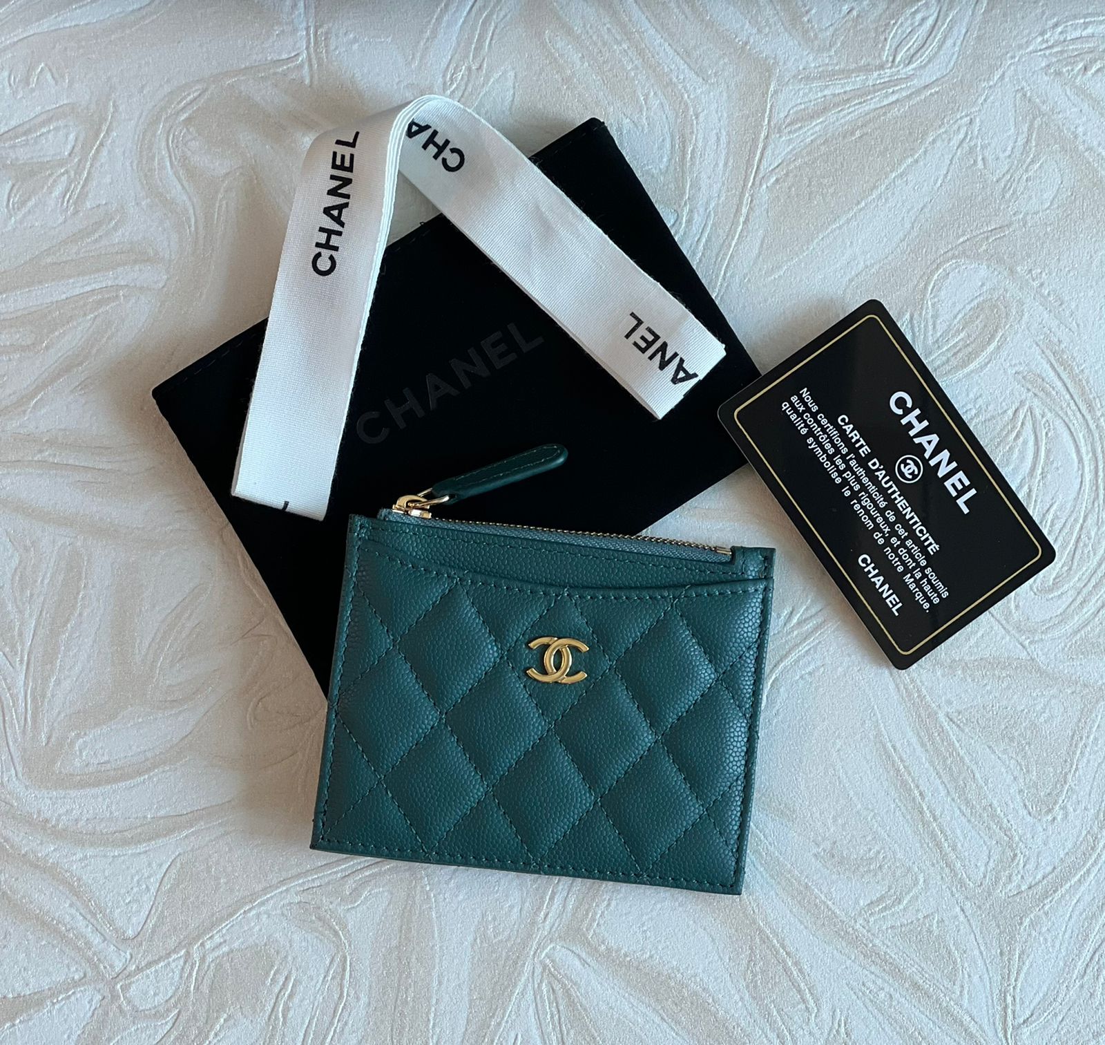Chanel Classic Caviar Quilted CC Zippered Card Holder
