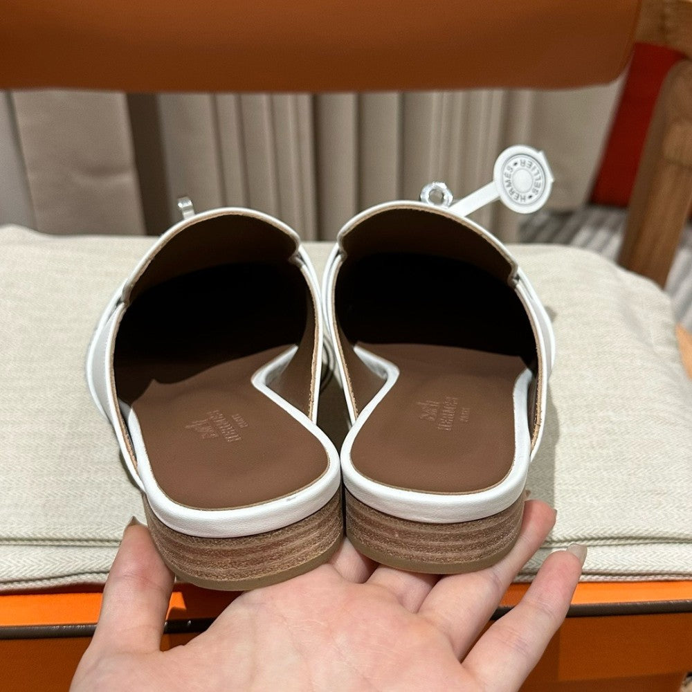 Hermès Oran Sandals Gray Argent