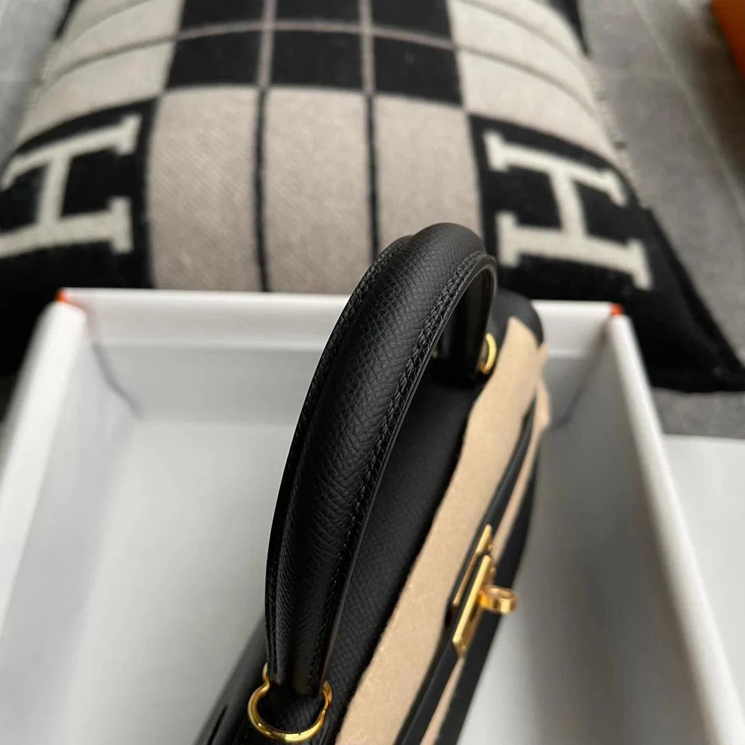 Hermès Kelly 25 Siyah Altın Donanımlı Epsom Deri̇ (GHW) - Glimmer of Luxury