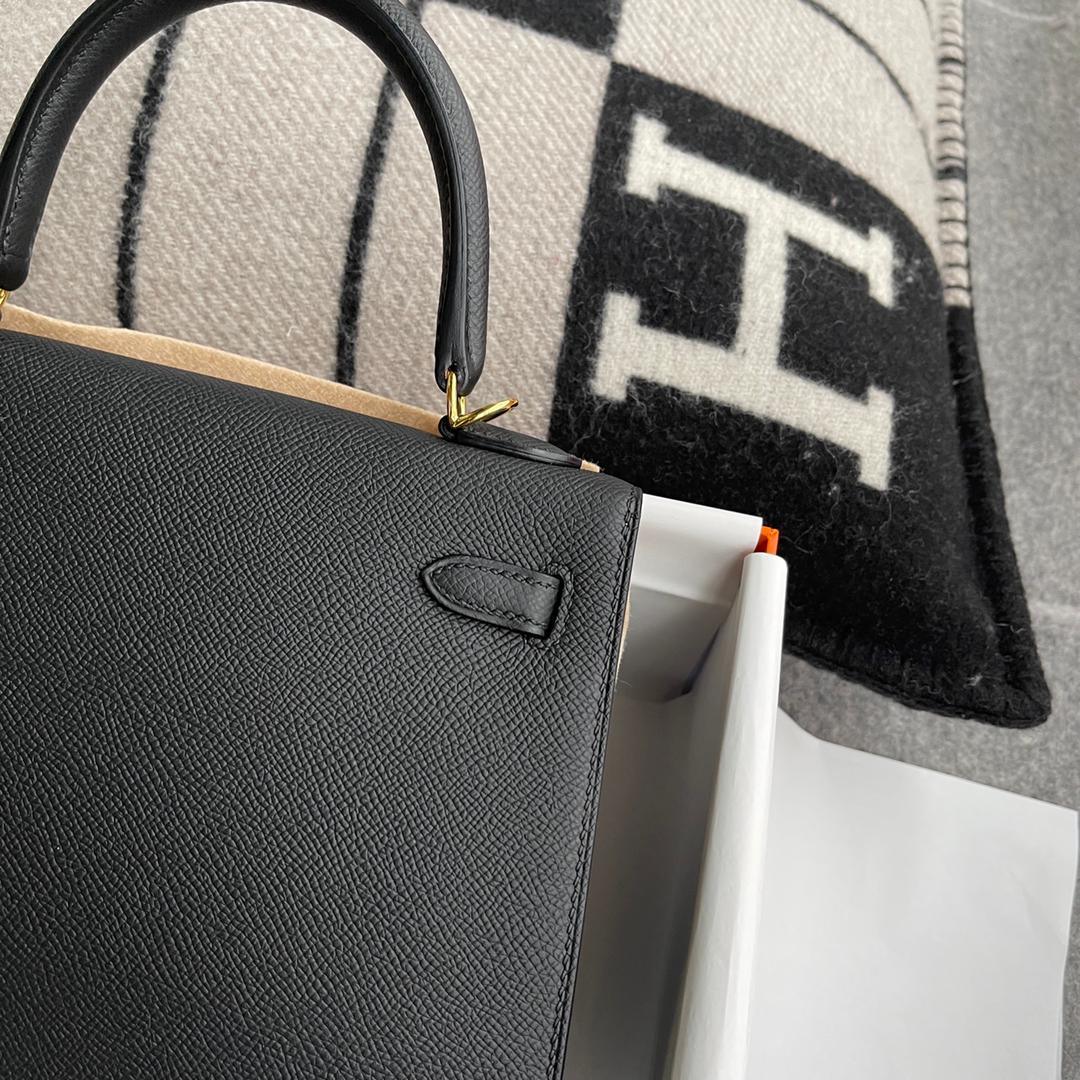 Hermès Kelly 25 Siyah Altın Donanımlı Epsom Deri̇ (GHW) - Glimmer of Luxury