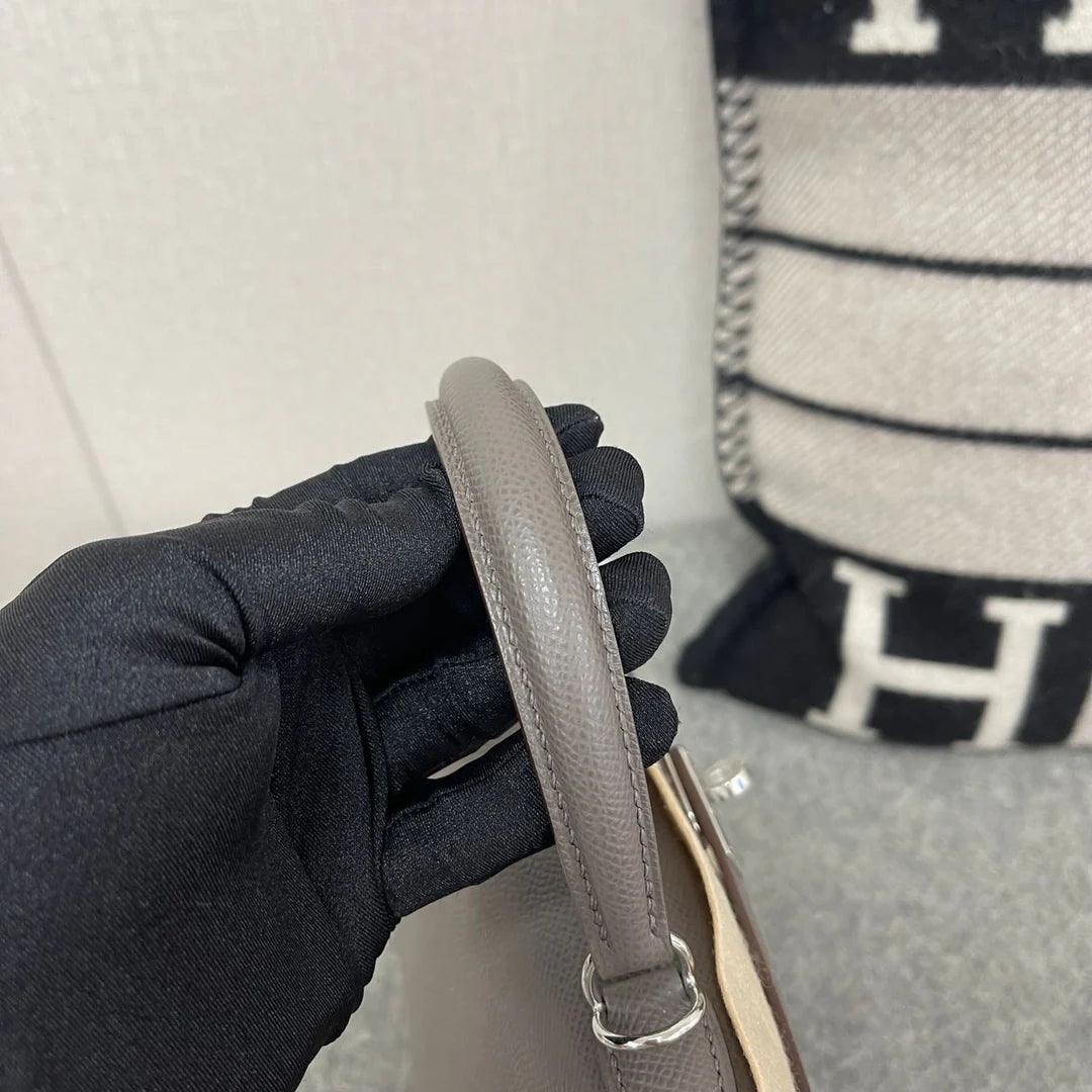 Hermès Kelly 25 Paladyum Donanımlı Epsom Deri̇ Etain (Phw) - Glimmer of Luxury