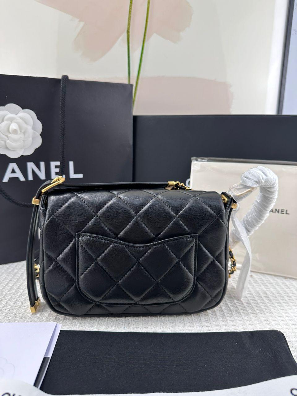 Chanel Küçük Kapaklı Çanta - Glimmer of Luxury