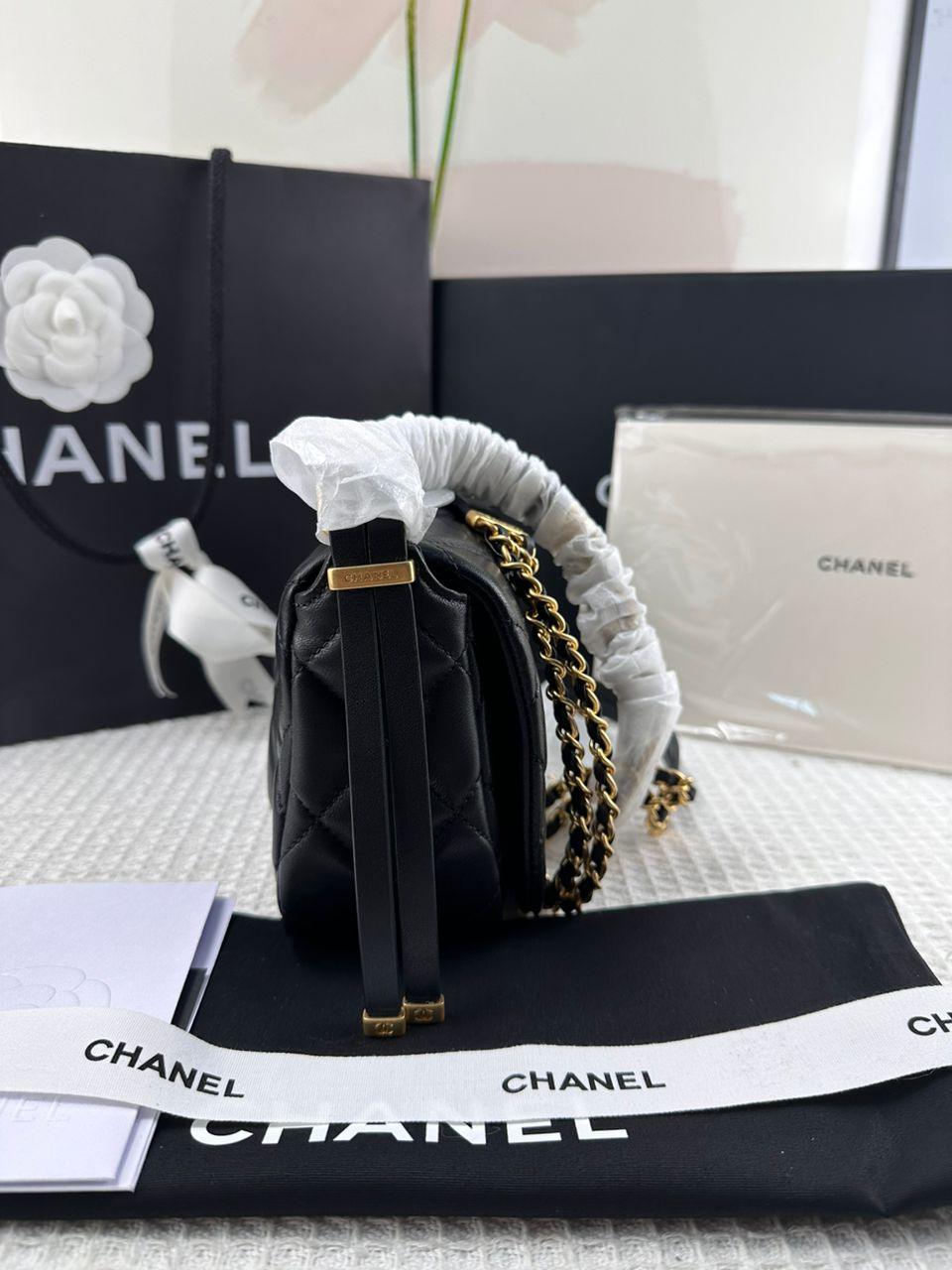 Chanel Küçük Kapaklı Çanta - Glimmer of Luxury