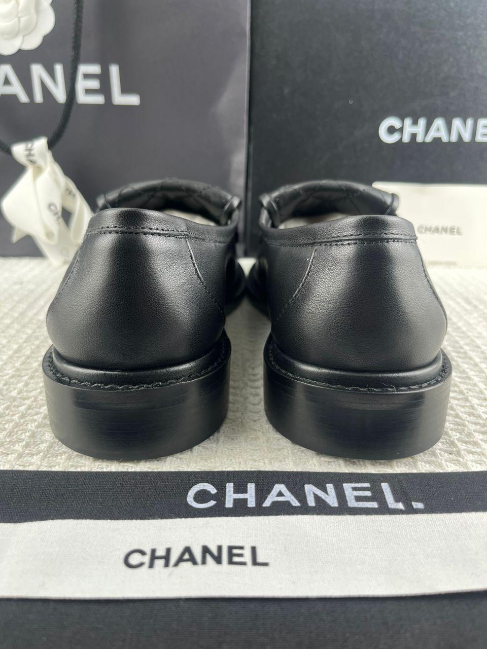Chanel CC Dönüş Kilitli Deri Kapitone Siyah Loafer - Glimmer of Luxury