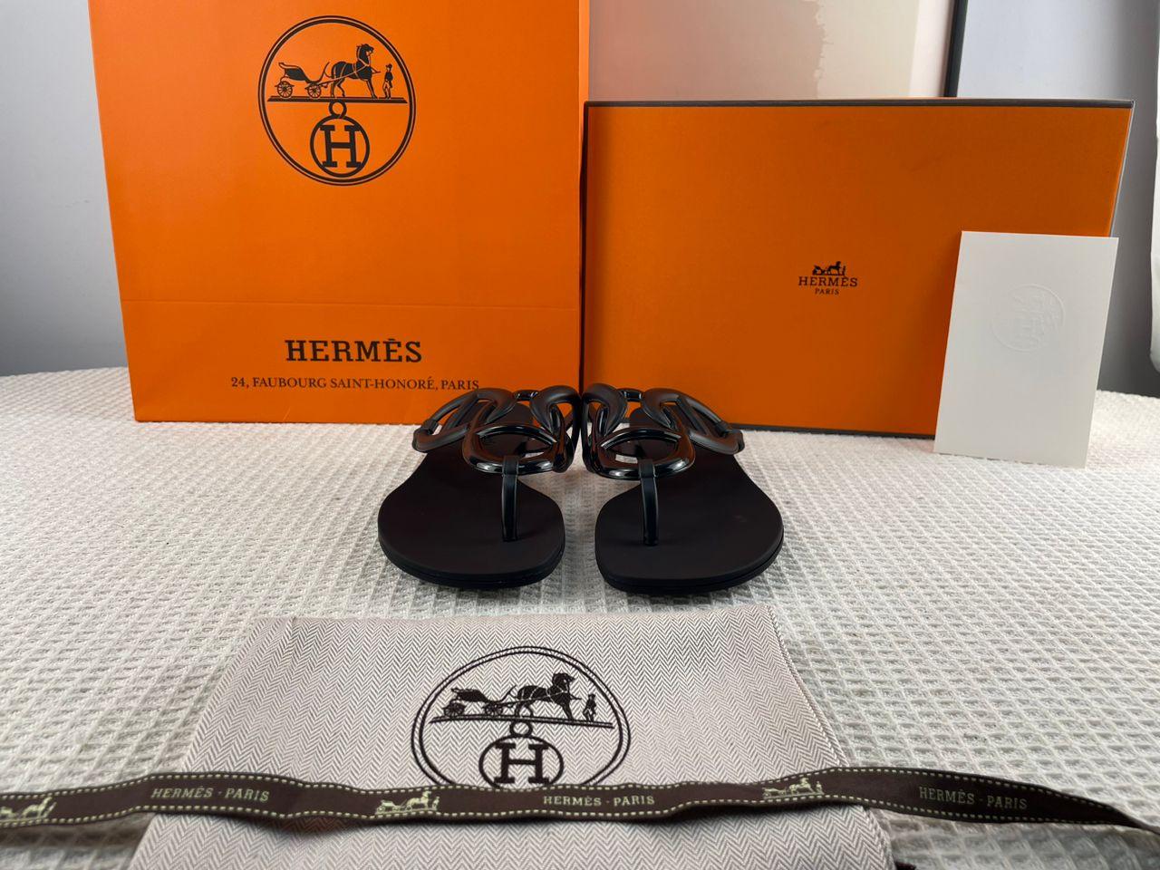 Hermès Egerie Sandalet Siyah - Glimmer of Luxury
