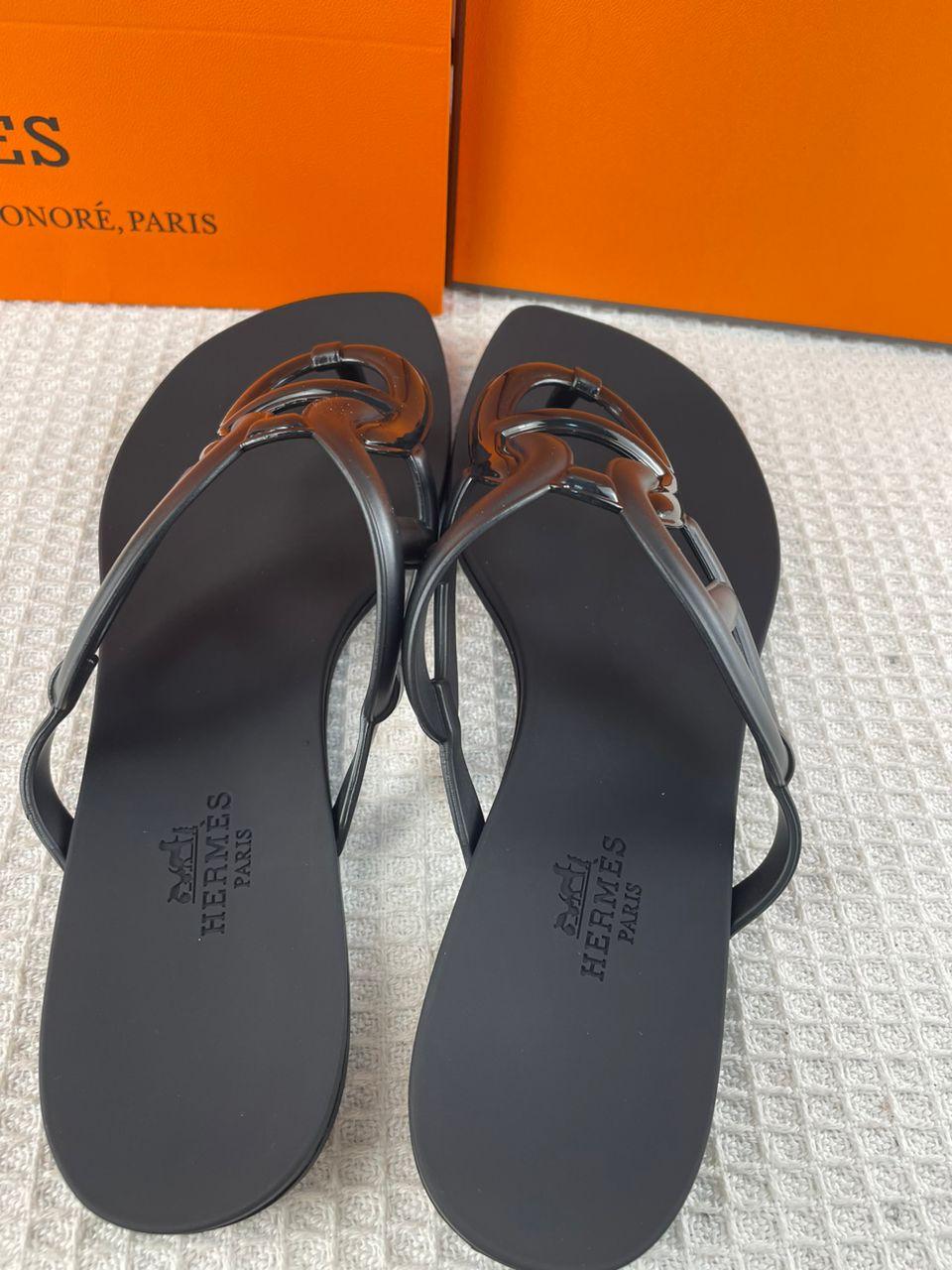 Hermès Egerie Sandalet Siyah - Glimmer of Luxury