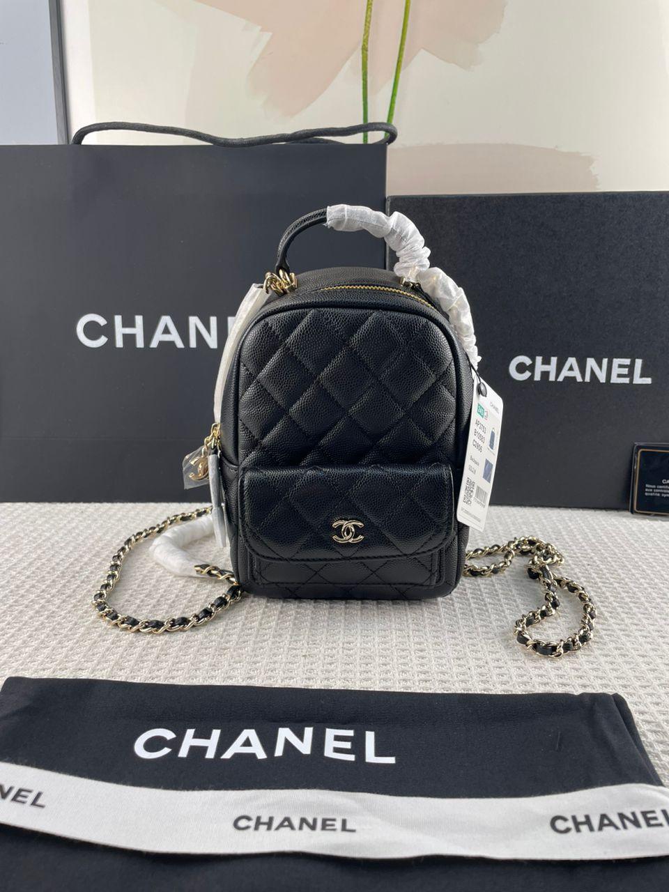Chanel Kapitone Küçük CC Günlük Sırt Çantası Siyah Havyar Açık Altın Donanım - Glimmer of Luxury