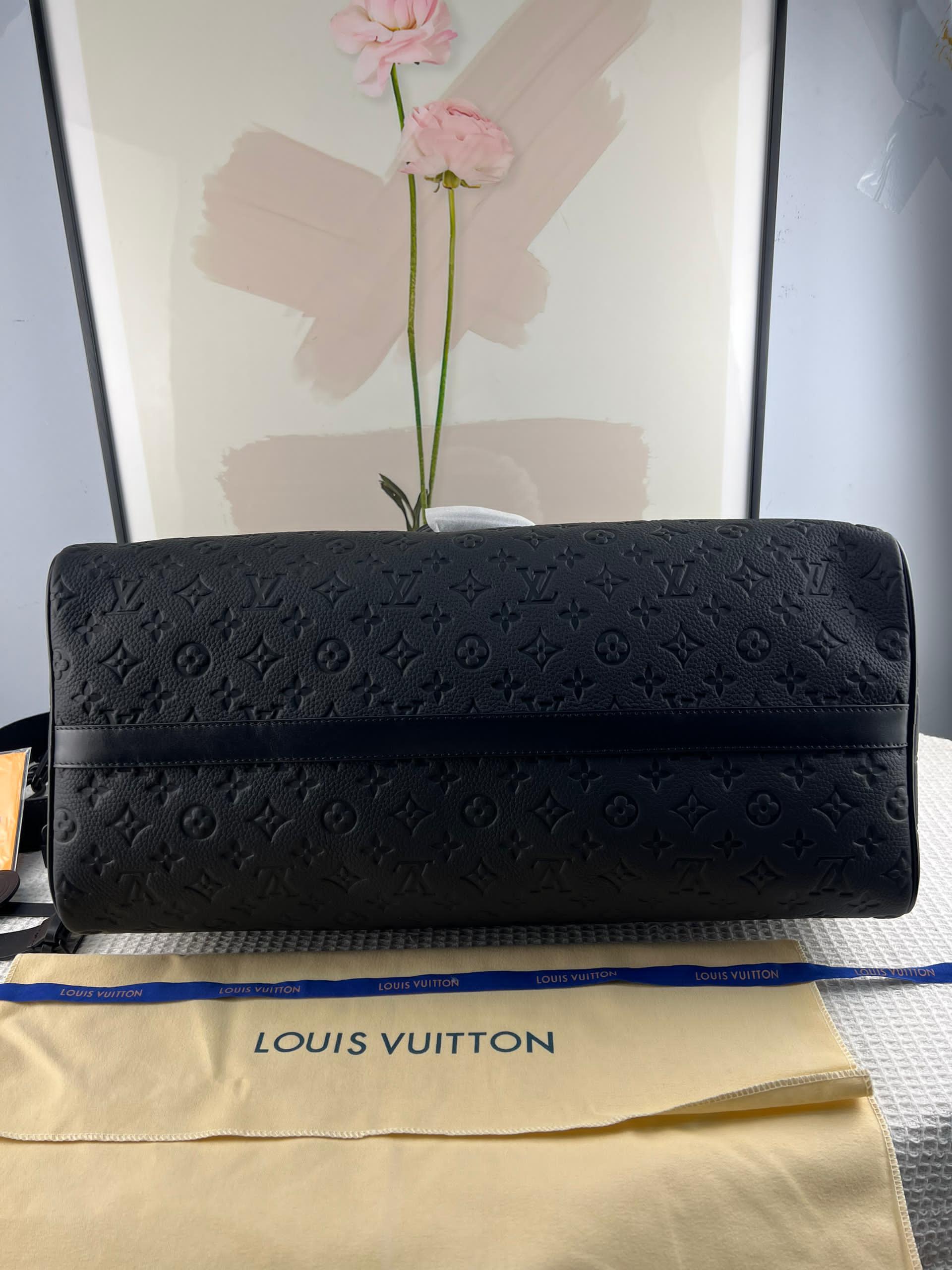 KEEPALL 50 ÇAPRAZ GÖVDELİ SEYAHAT ÇANTASI Louis Vuitton - Glimmer of Luxury