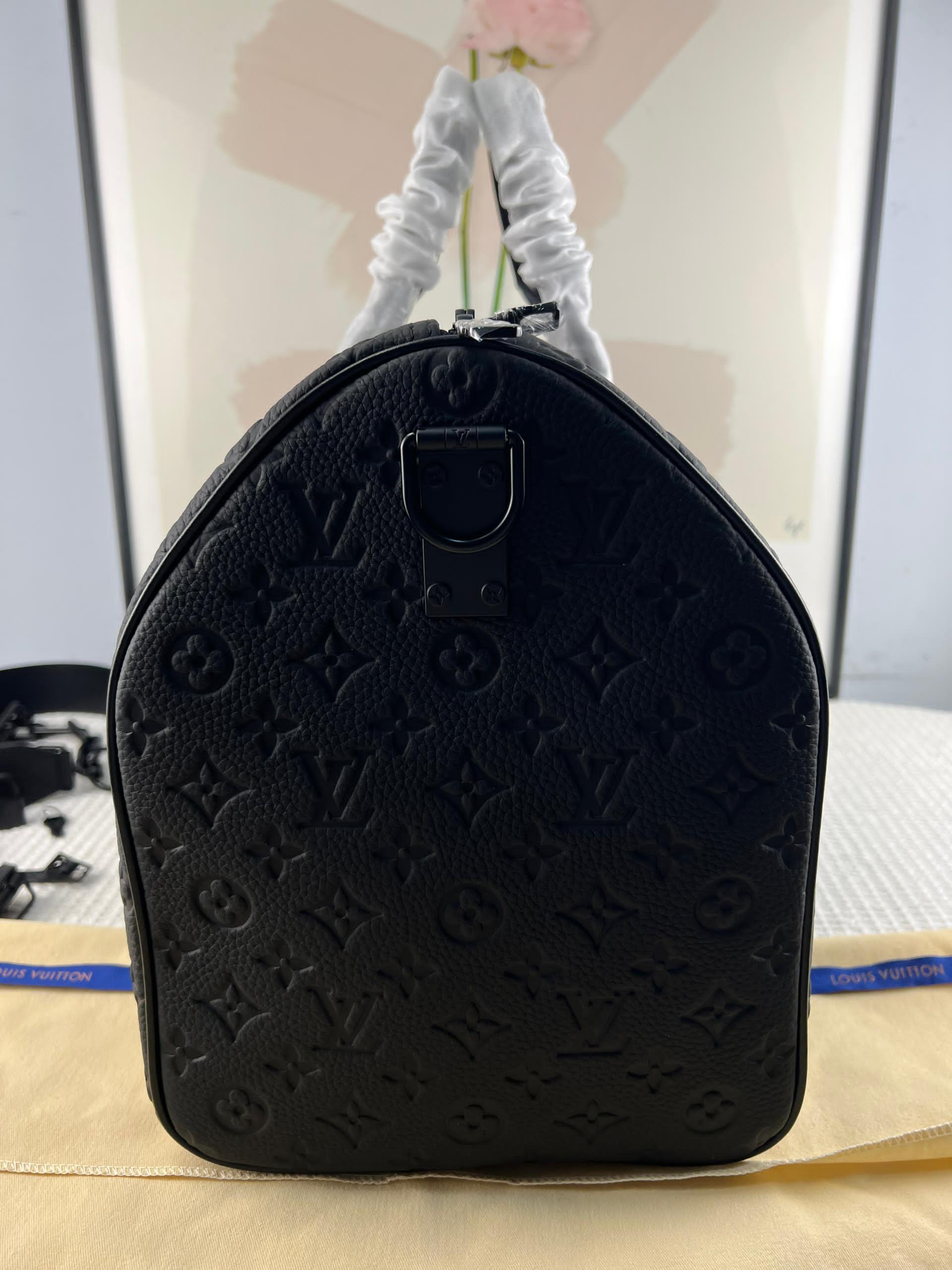 KEEPALL 50 ÇAPRAZ GÖVDELİ SEYAHAT ÇANTASI Louis Vuitton - Glimmer of Luxury