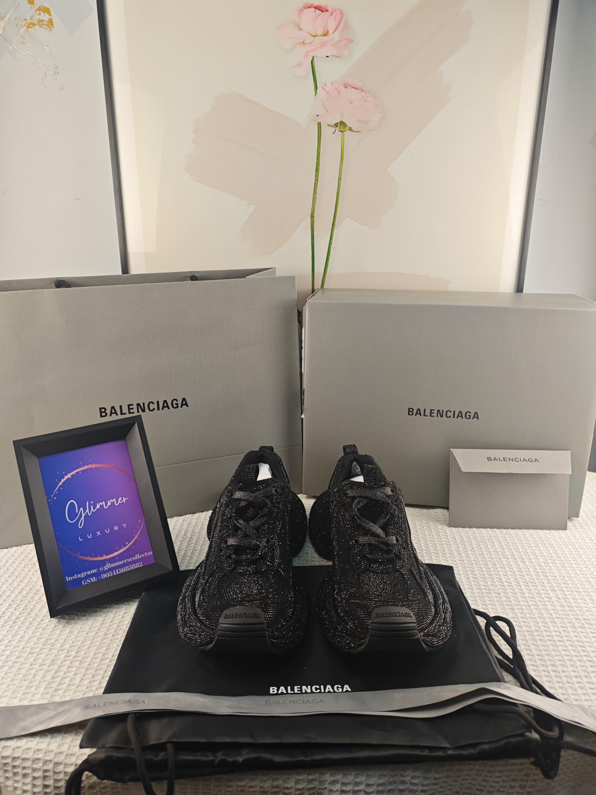 Balenciaga 3XL Siyah - Glimmer of Luxury