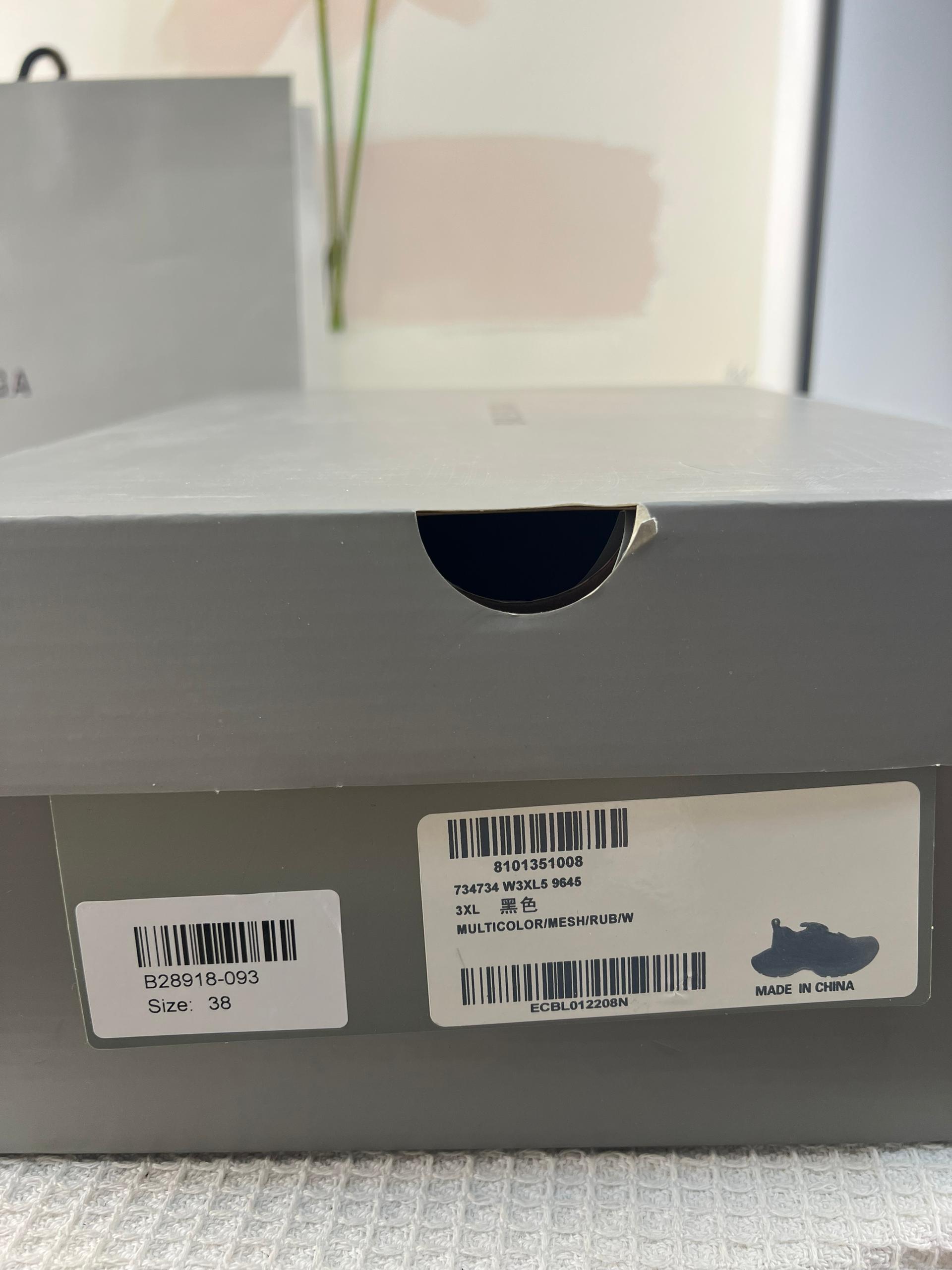 Balenciaga 3XL Siyah - Glimmer of Luxury