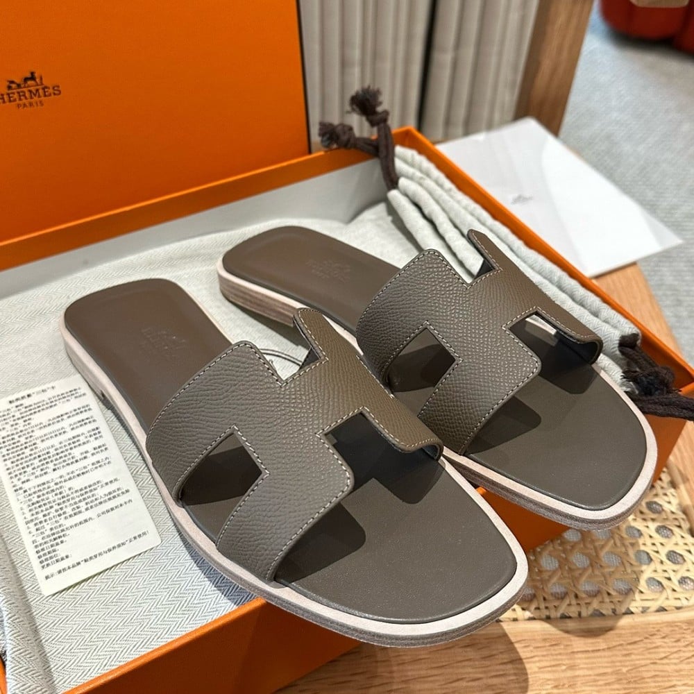 Hermès Oran Sandals Etoupe Epsom Leather