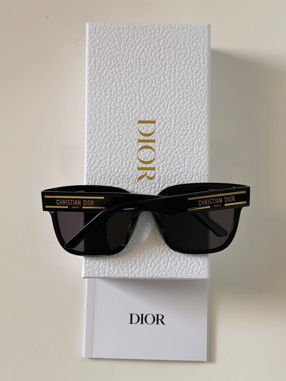 Dior Signature S7F Siyah Kare Güneş Gözlüğü - Glimmer of Luxury