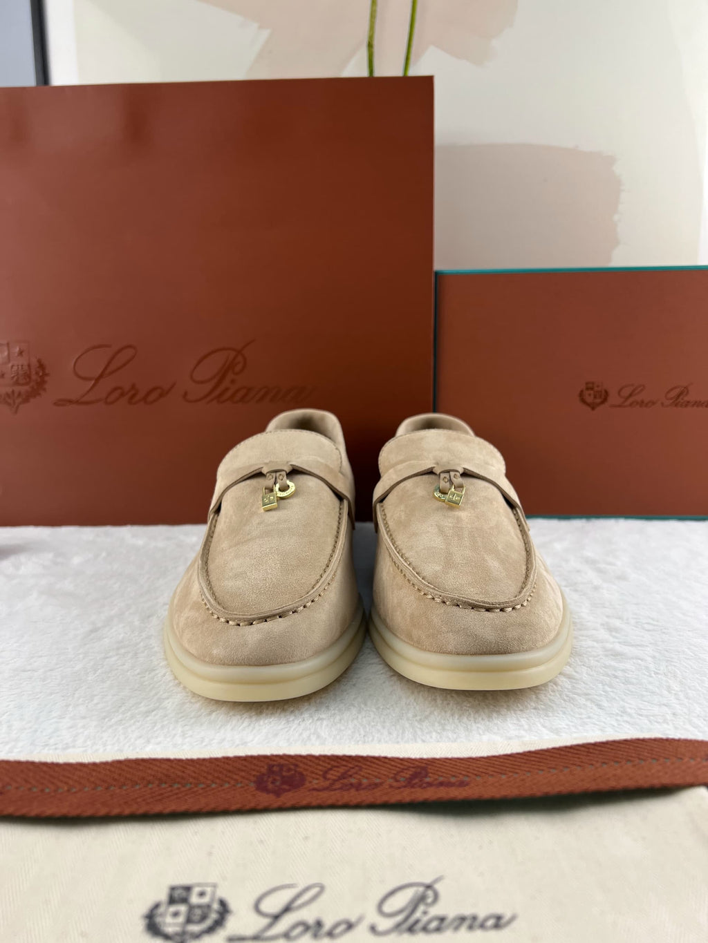 Loro Piana Yaz Büyüsü Yürüyüş Ayakkabısı - Kum Taşı - Glimmer of Luxury