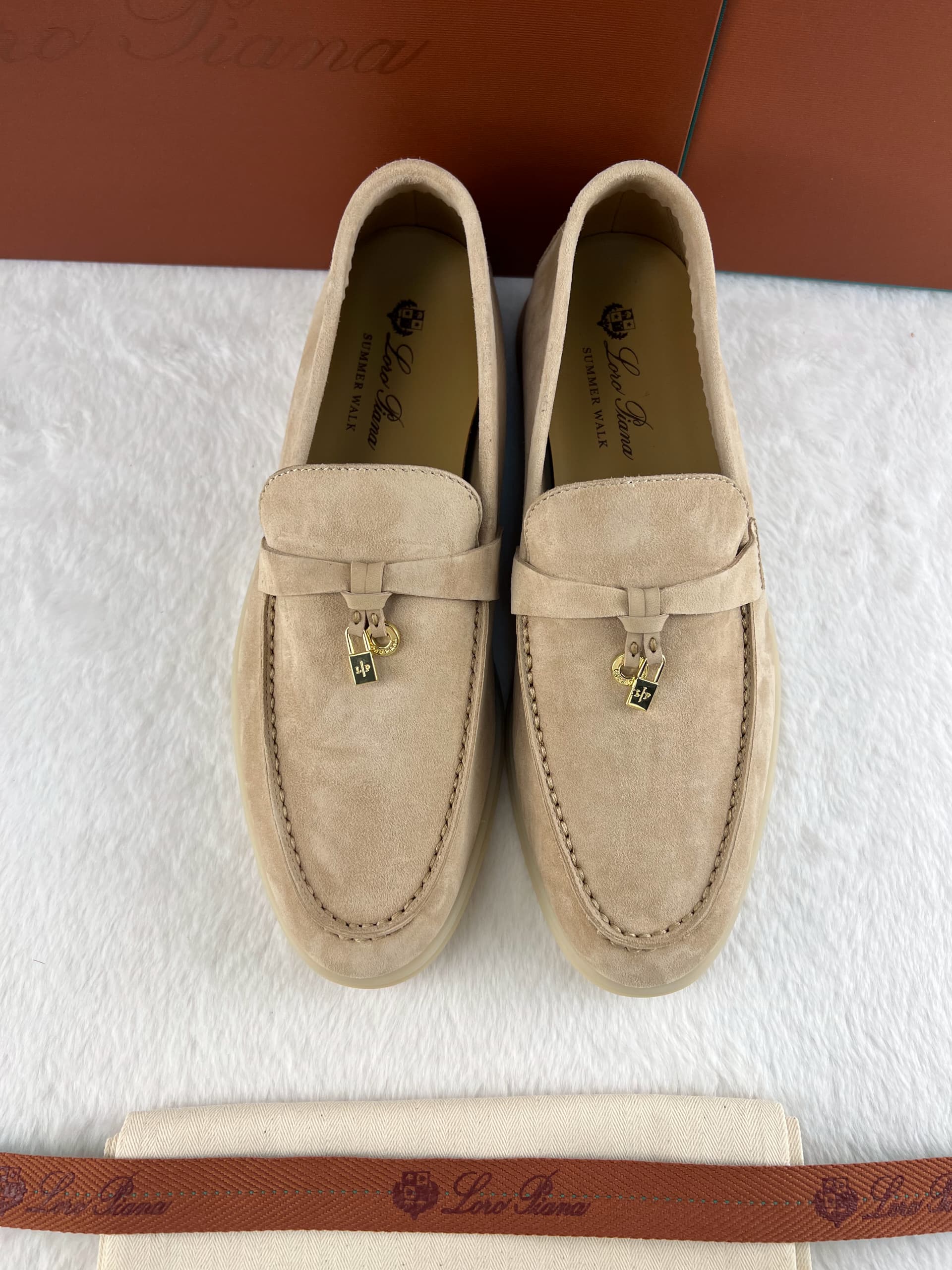 Loro Piana Yaz Büyüsü Yürüyüş Ayakkabısı - Kum Taşı - Glimmer of Luxury