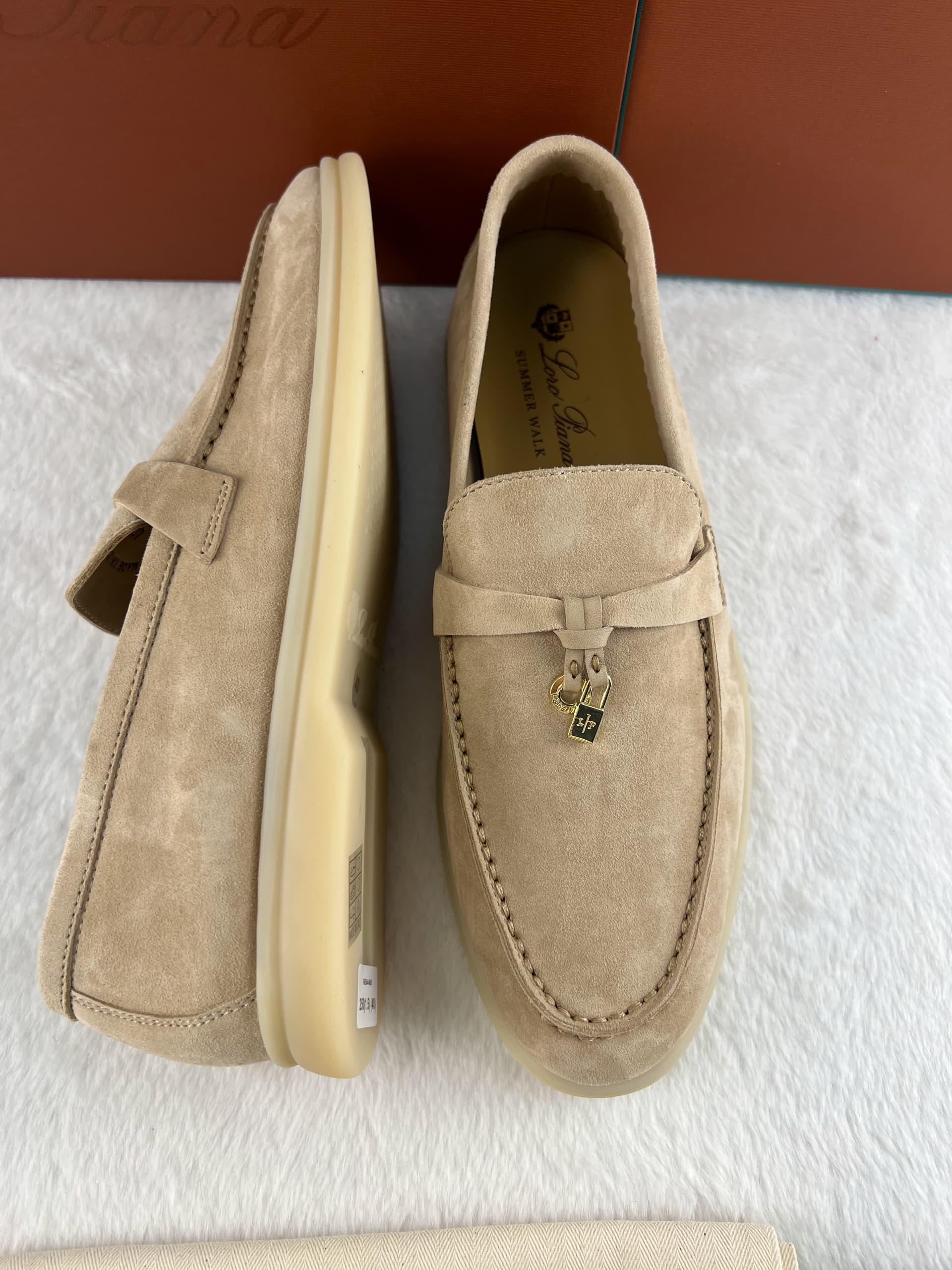 Loro Piana Yaz Büyüsü Yürüyüş Ayakkabısı - Kum Taşı - Glimmer of Luxury