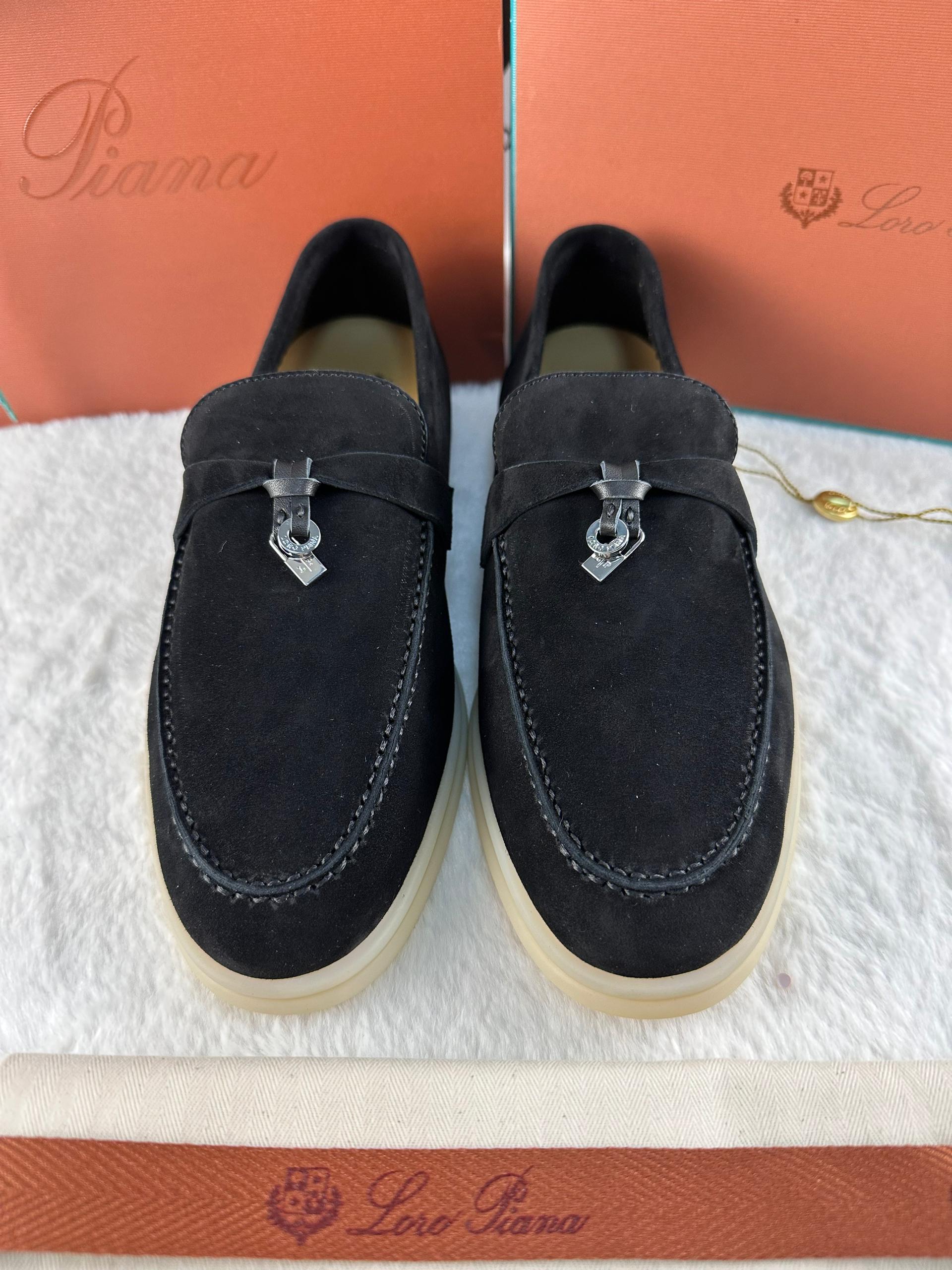 Loro Piana Yaz Büyüsü Yürüyüş Ayakkabısı - Siyah - Glimmer of Luxury