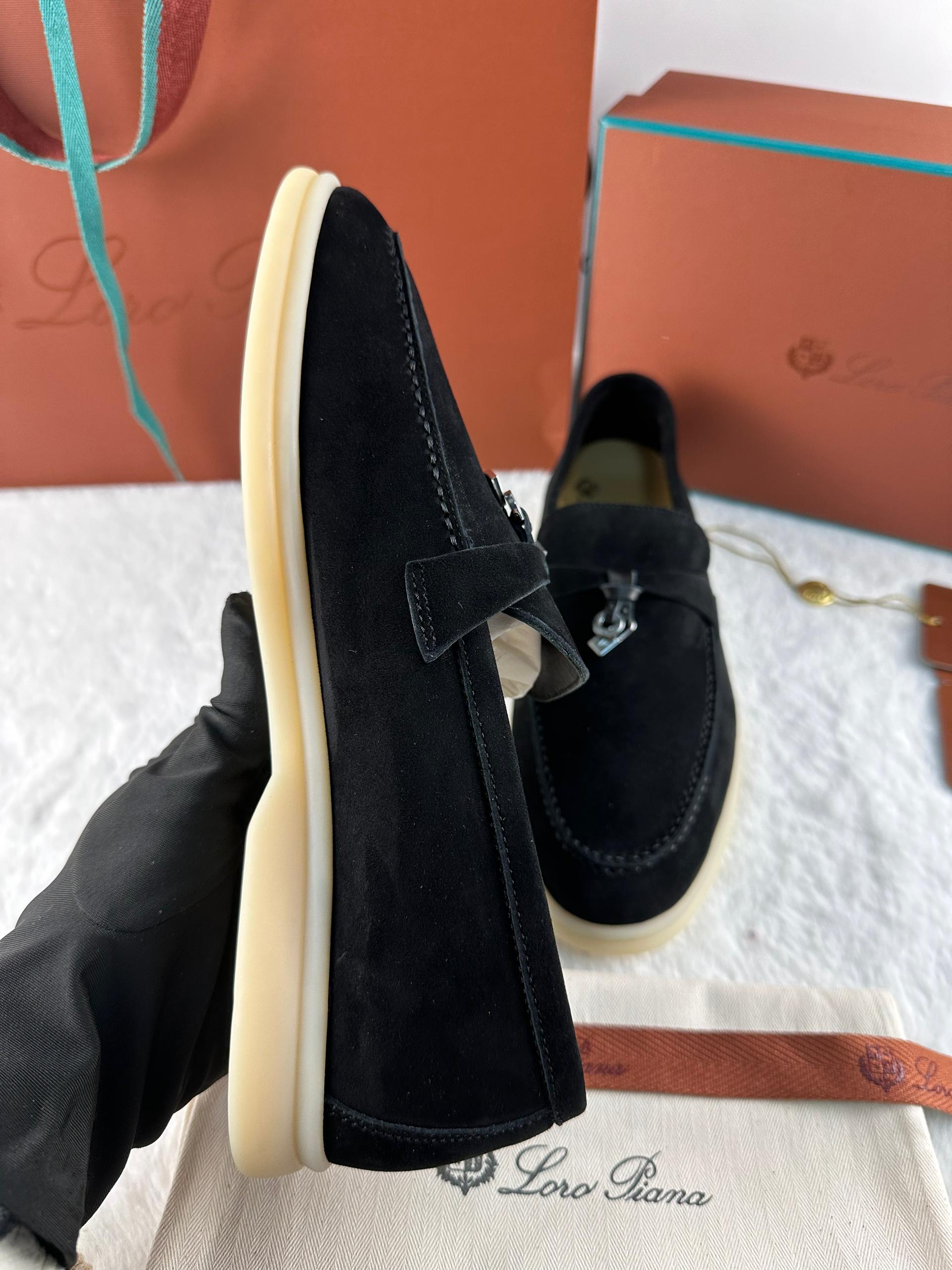 Loro Piana Yaz Büyüsü Yürüyüş Ayakkabısı - Siyah - Glimmer of Luxury