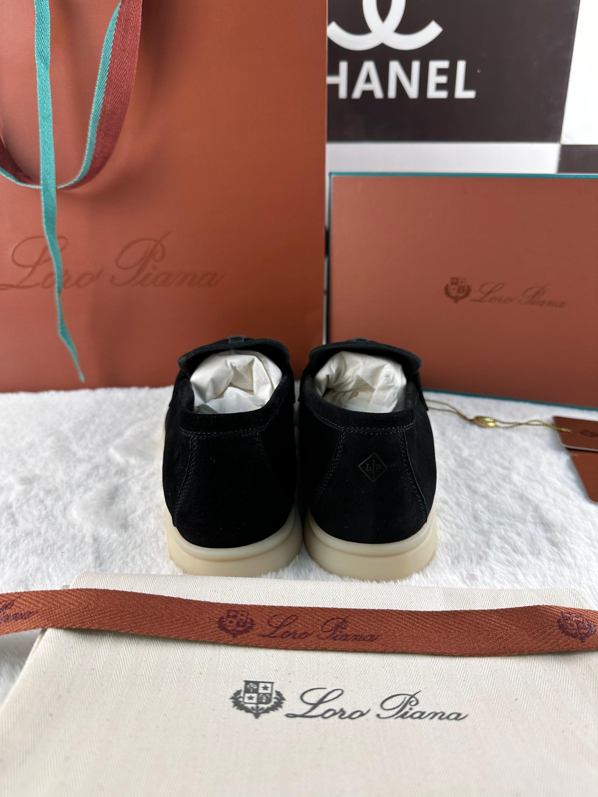 Loro Piana Yaz Büyüsü Yürüyüş Ayakkabısı - Siyah - Glimmer of Luxury