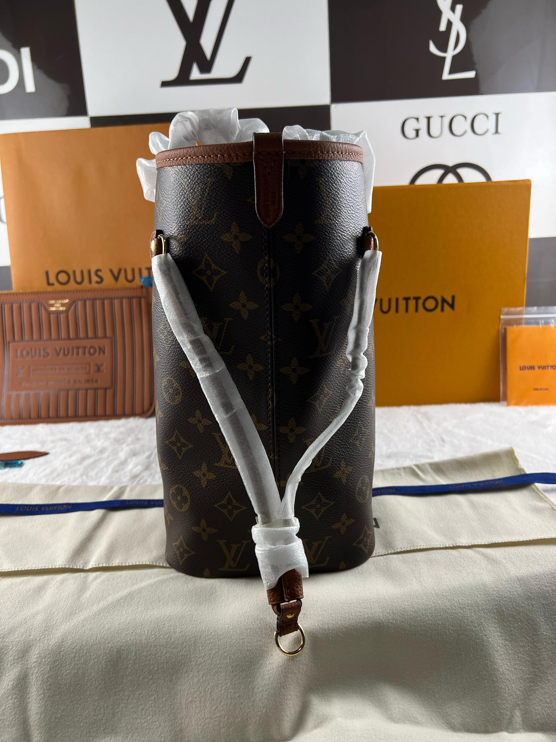 Louis Vuitton M12061 Neverfull İçten Dışa MM Tan - Glimmer of Luxury