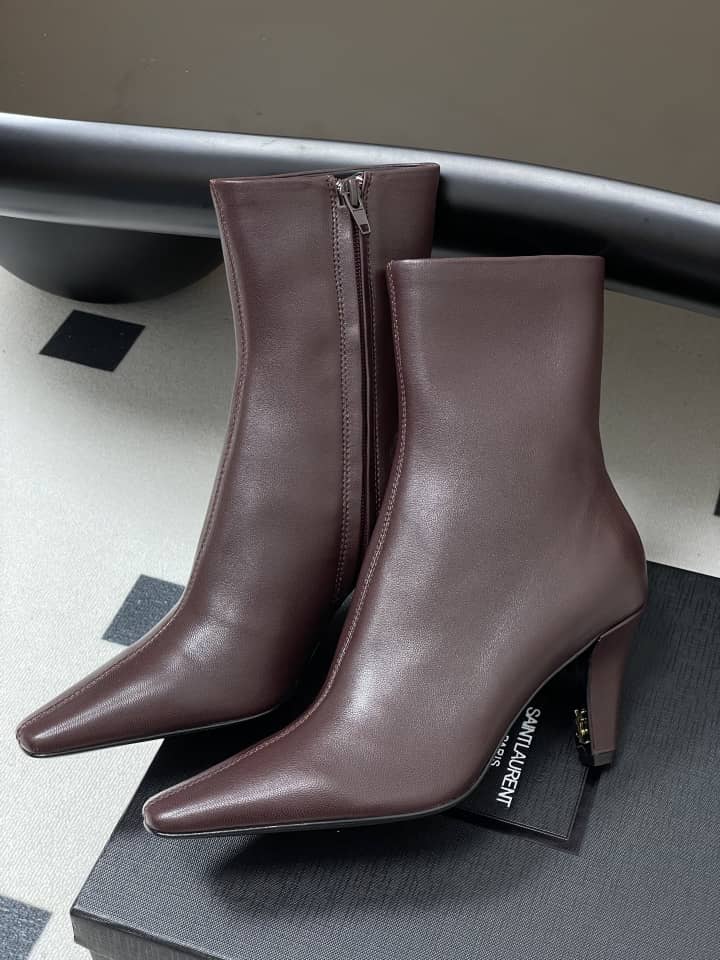 Saint Laurent Jill 95 Leather Ankle Boots