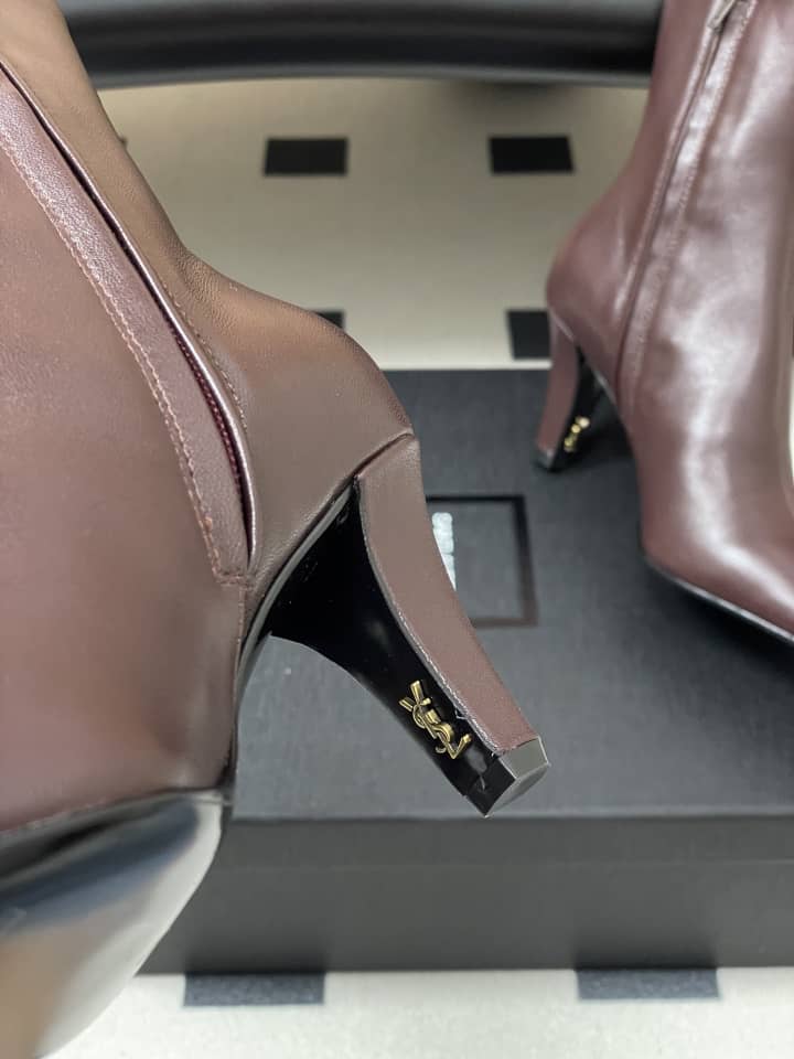 Saint Laurent Jill 95 أحذية بوت جلدية للكاحل